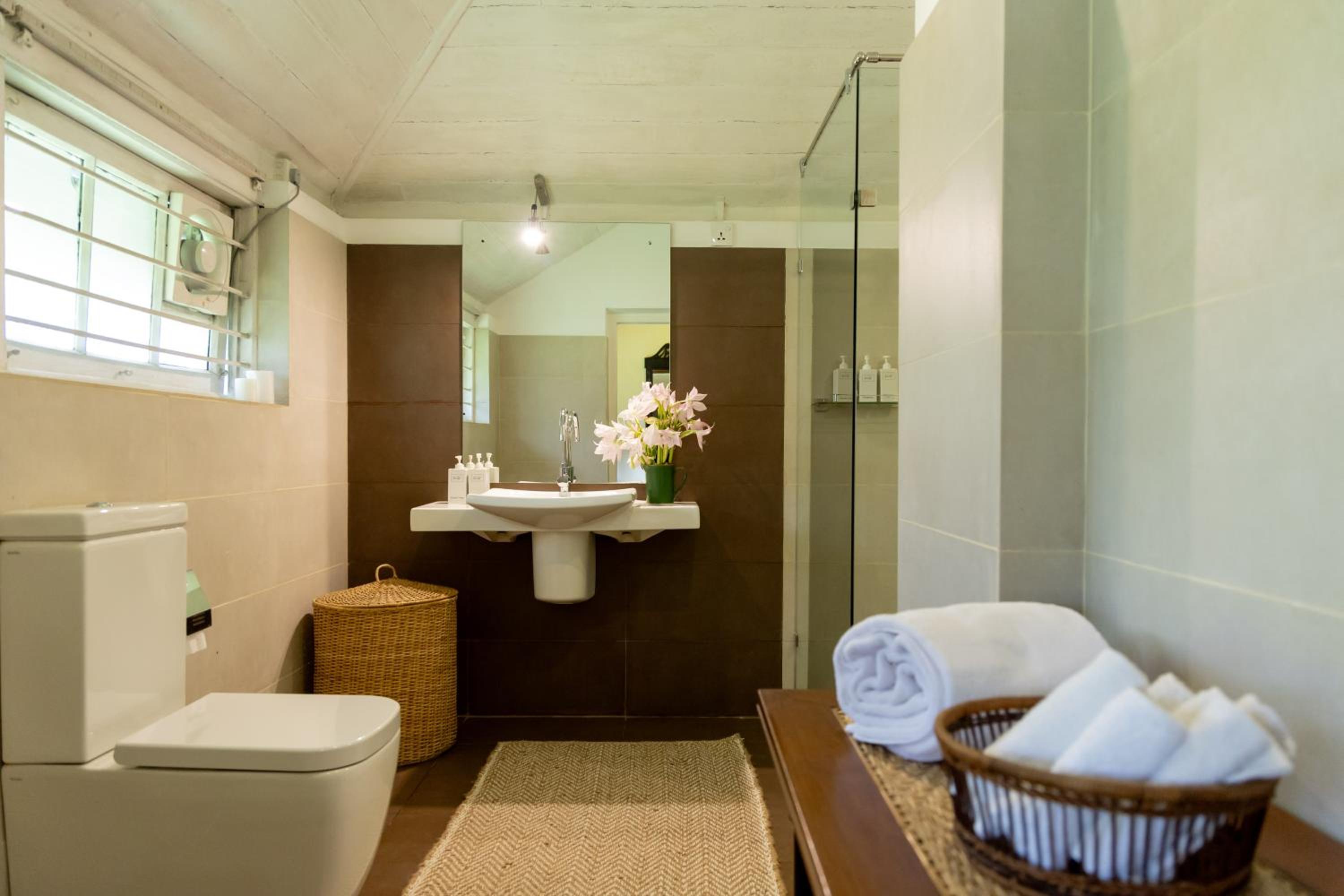 Bungalow Room with a Free Beverage - Photo 2