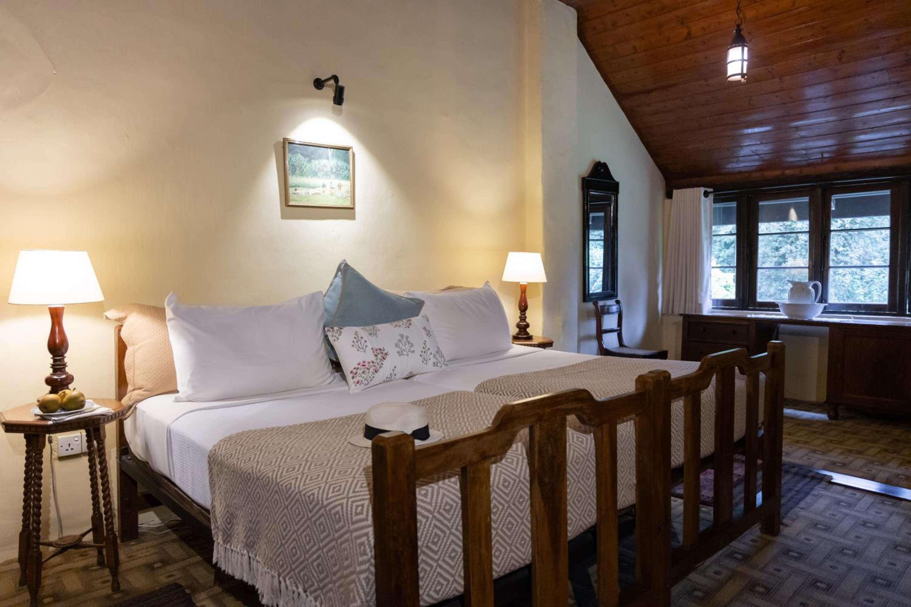 Bungalow Room with a Free Beverage - Photo 5