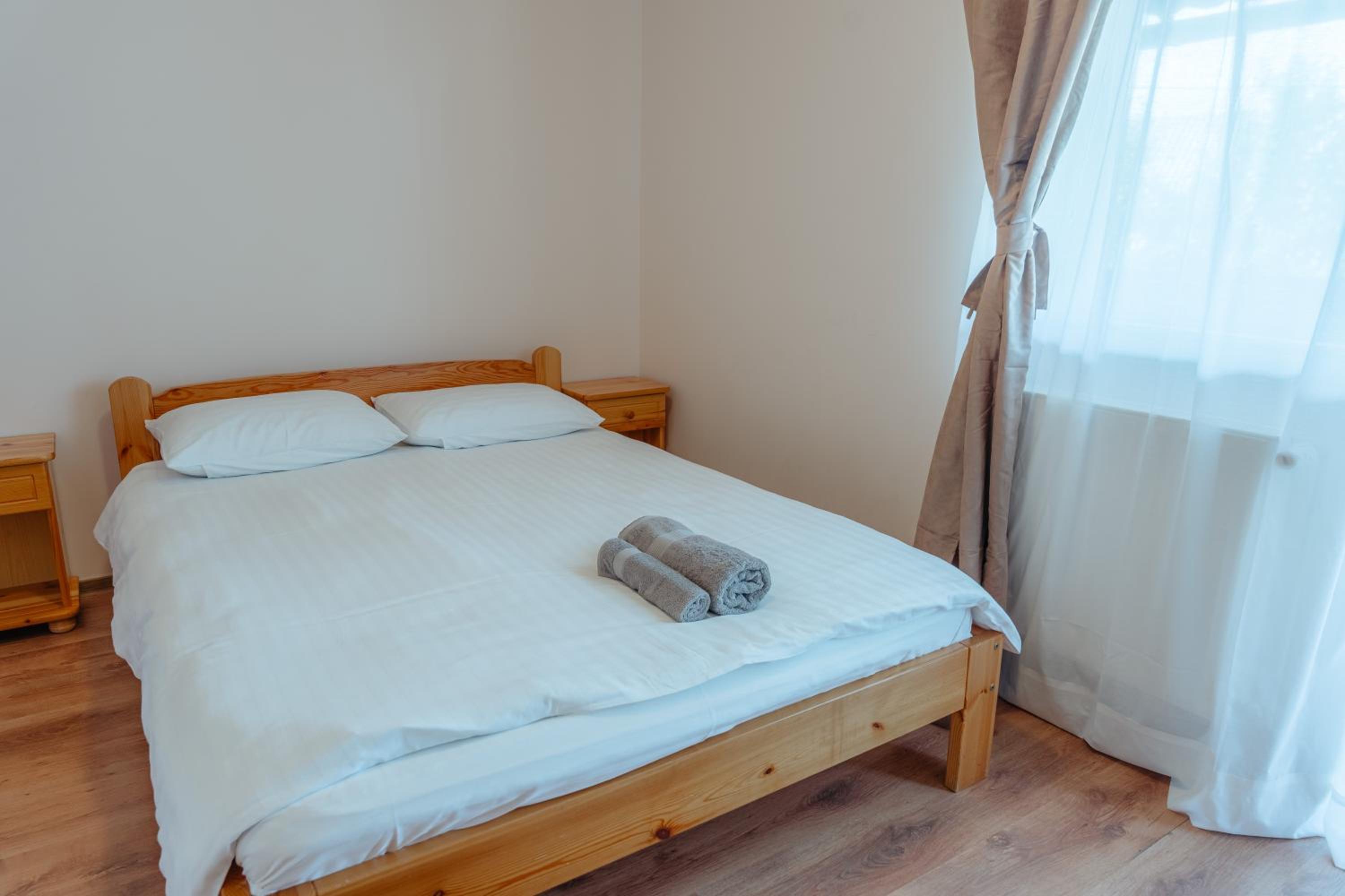 Standard Double Room with Shared Bathroom photo 3