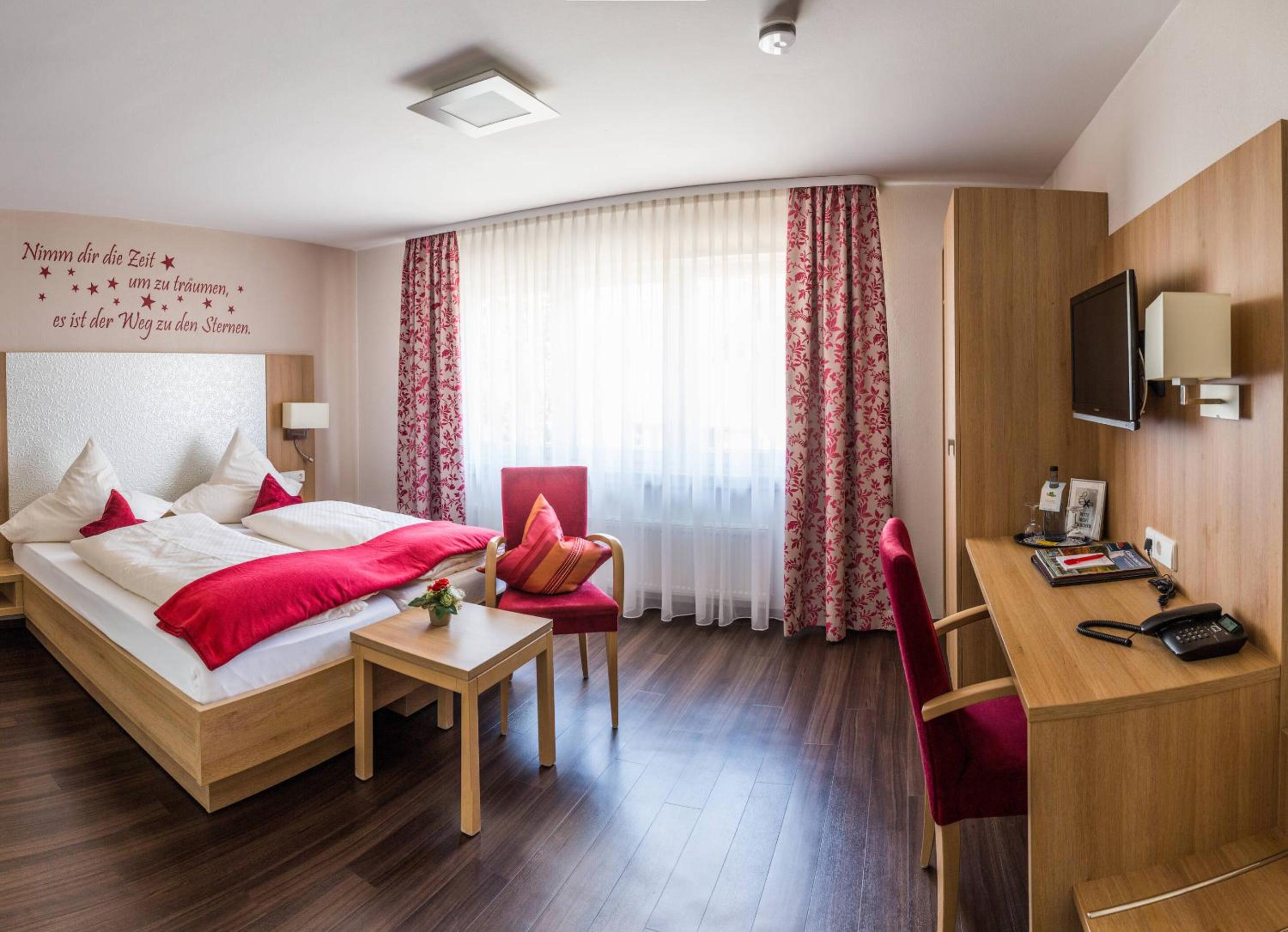 Double Room with Private Bathroom photo 2