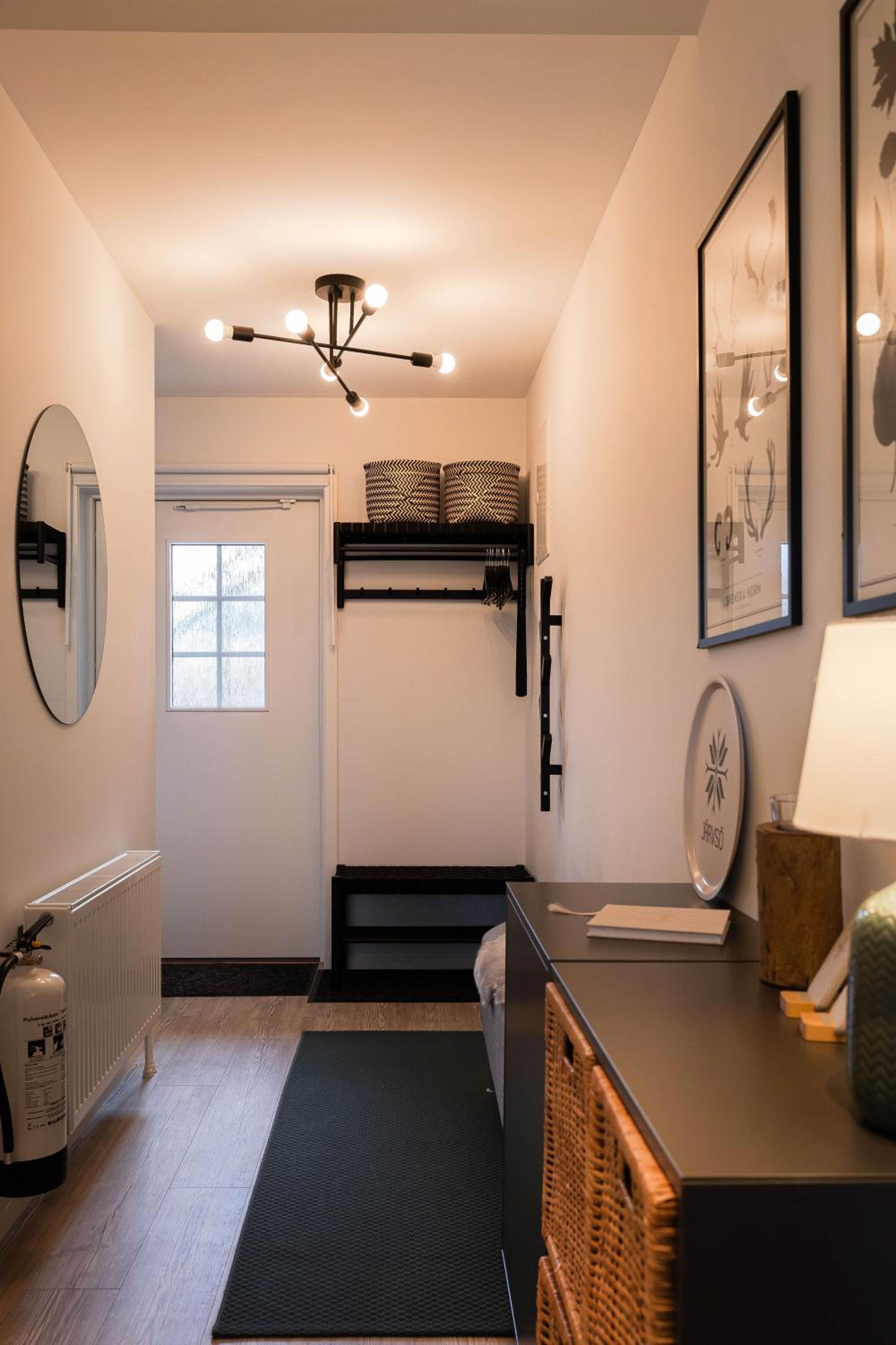Three-Bedroom Apartment - Photo 31
