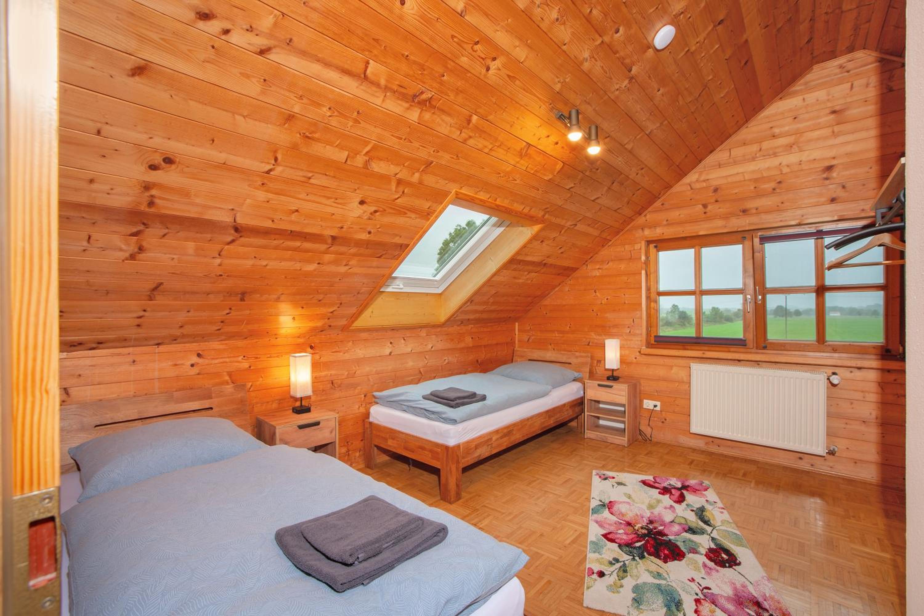 Three-Bedroom Premium Apartment with Balcony photo 3