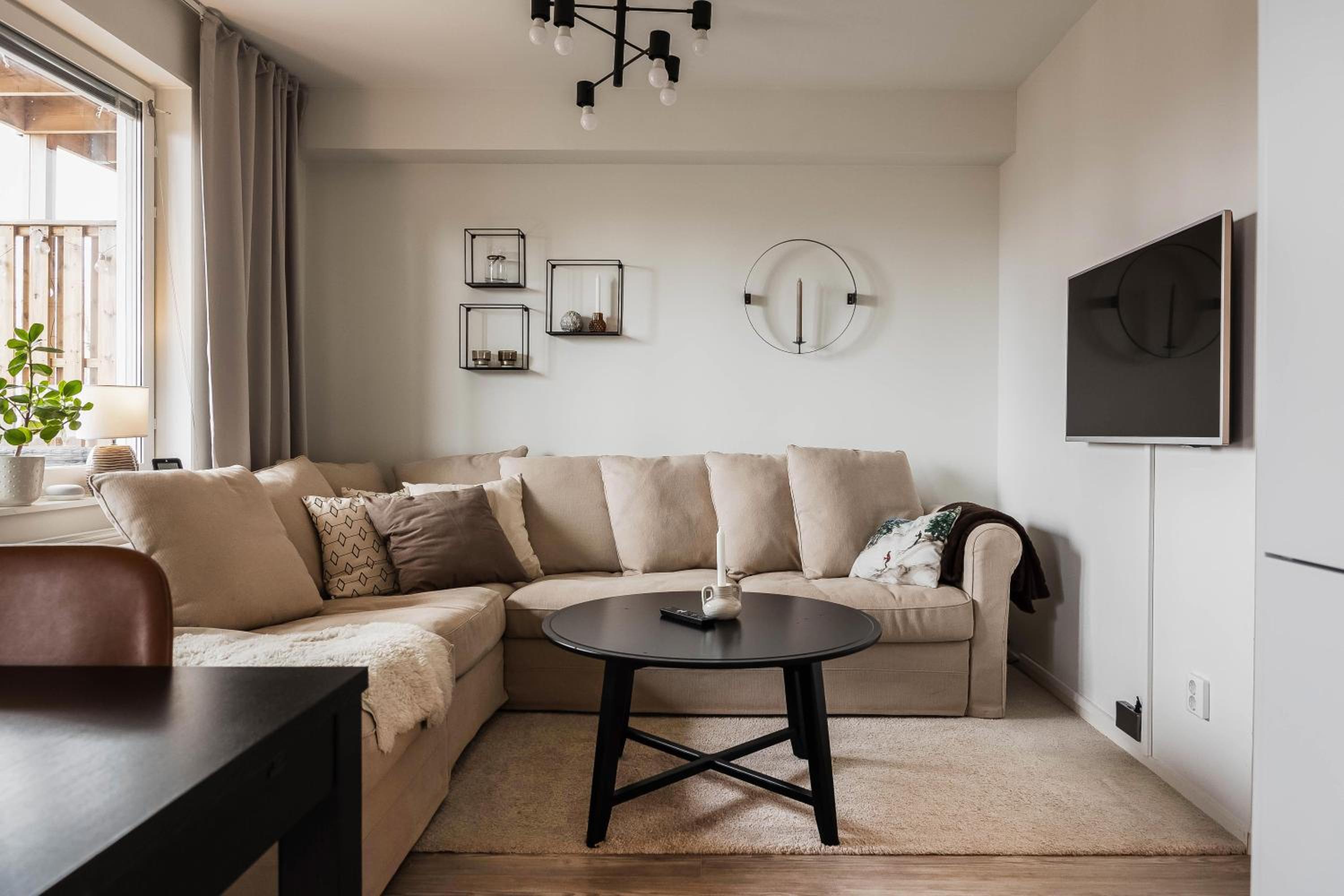 Three-Bedroom Apartment - Photo 30