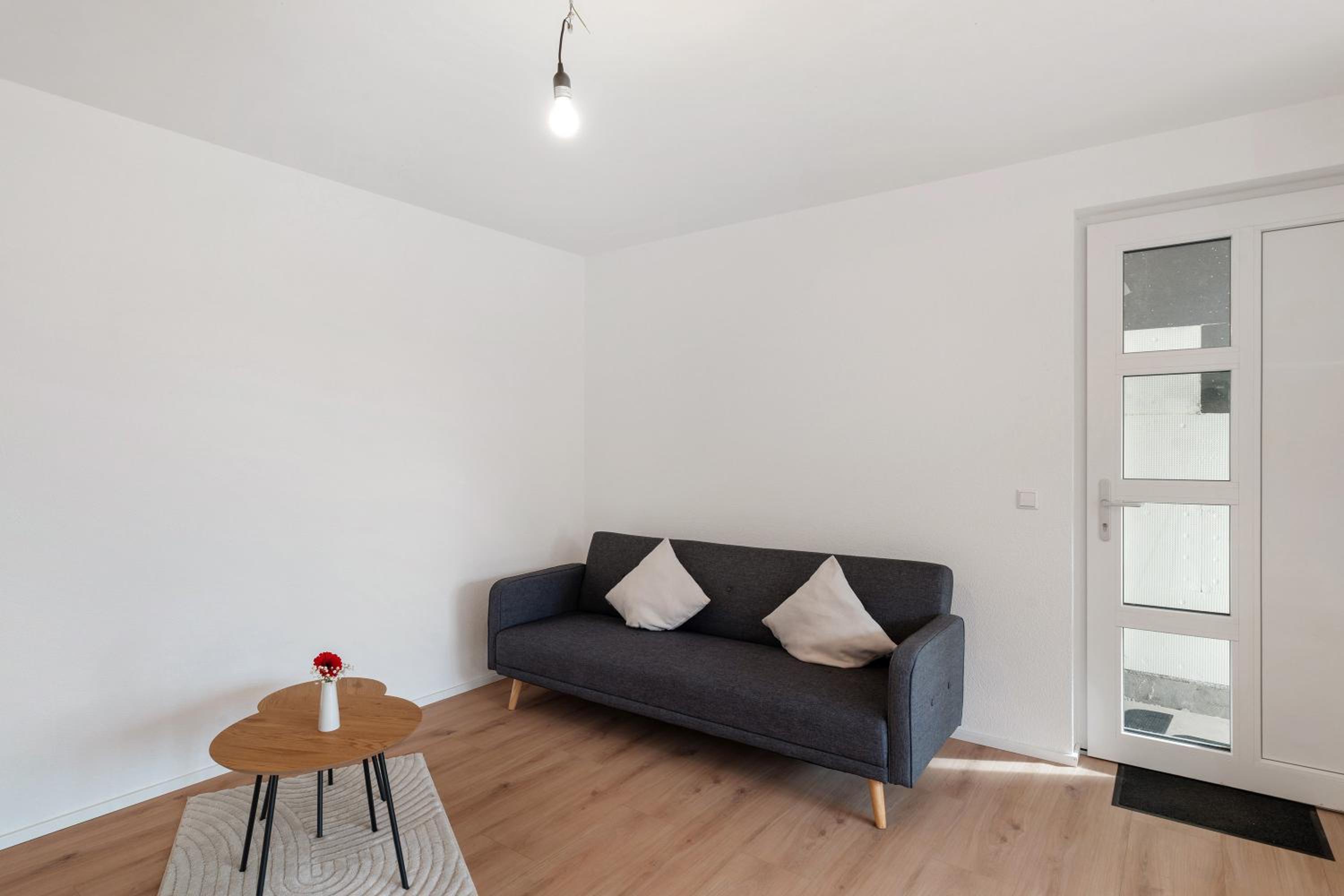 Superior One-Bedroom Apartment