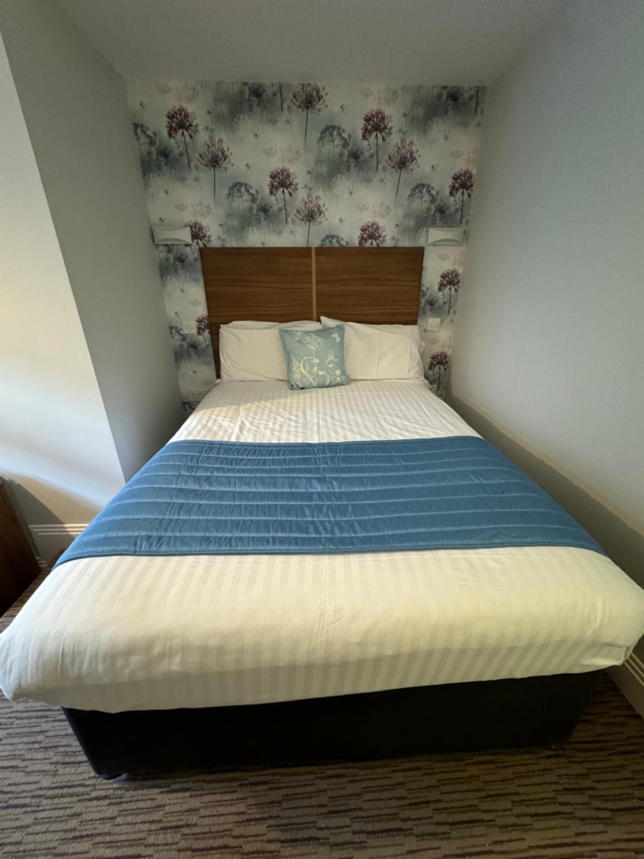 Double Room With Private Bathroom photo 2