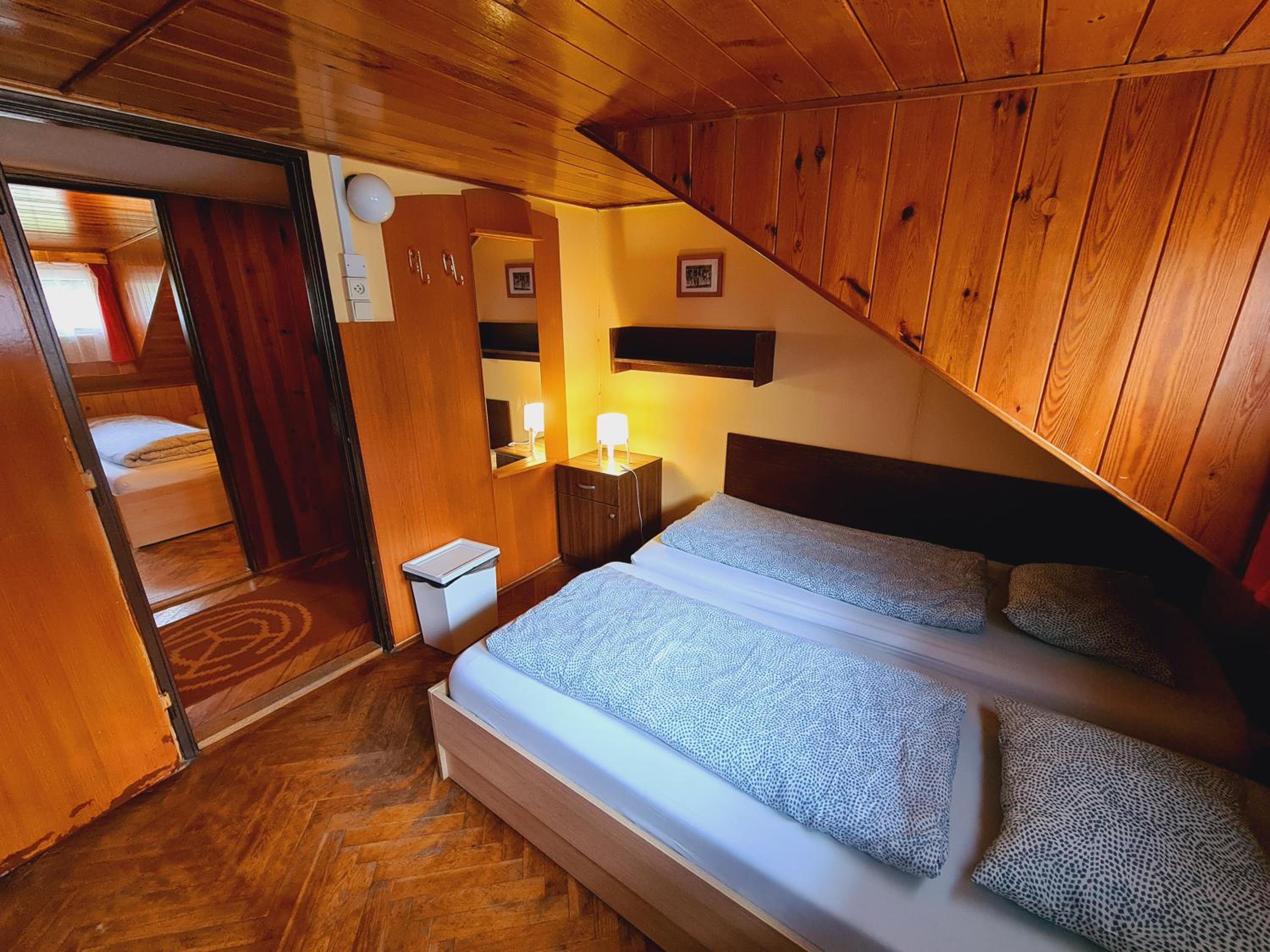 Economy Triple Room with Shared Bathroom