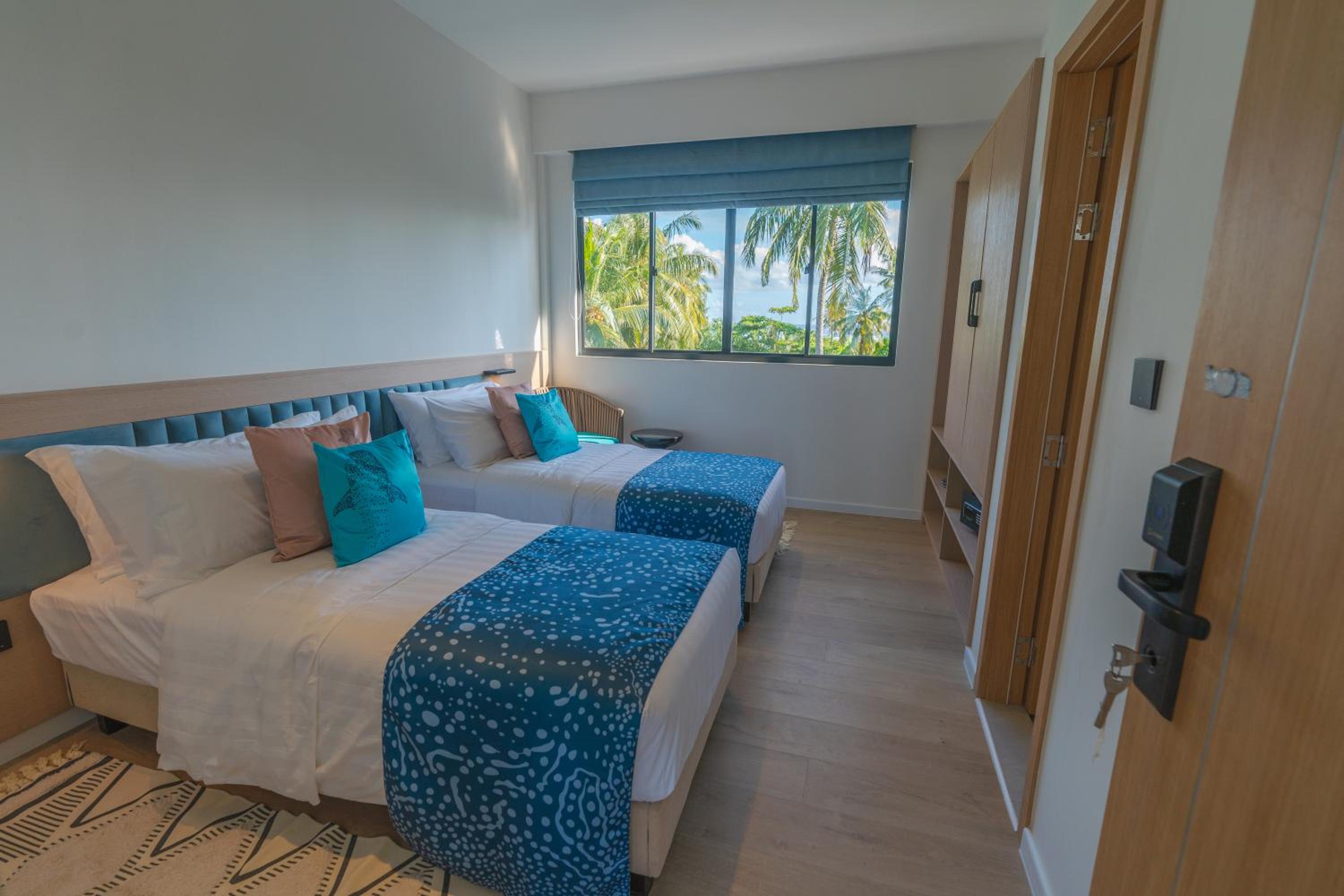 Twin Room with Sea View