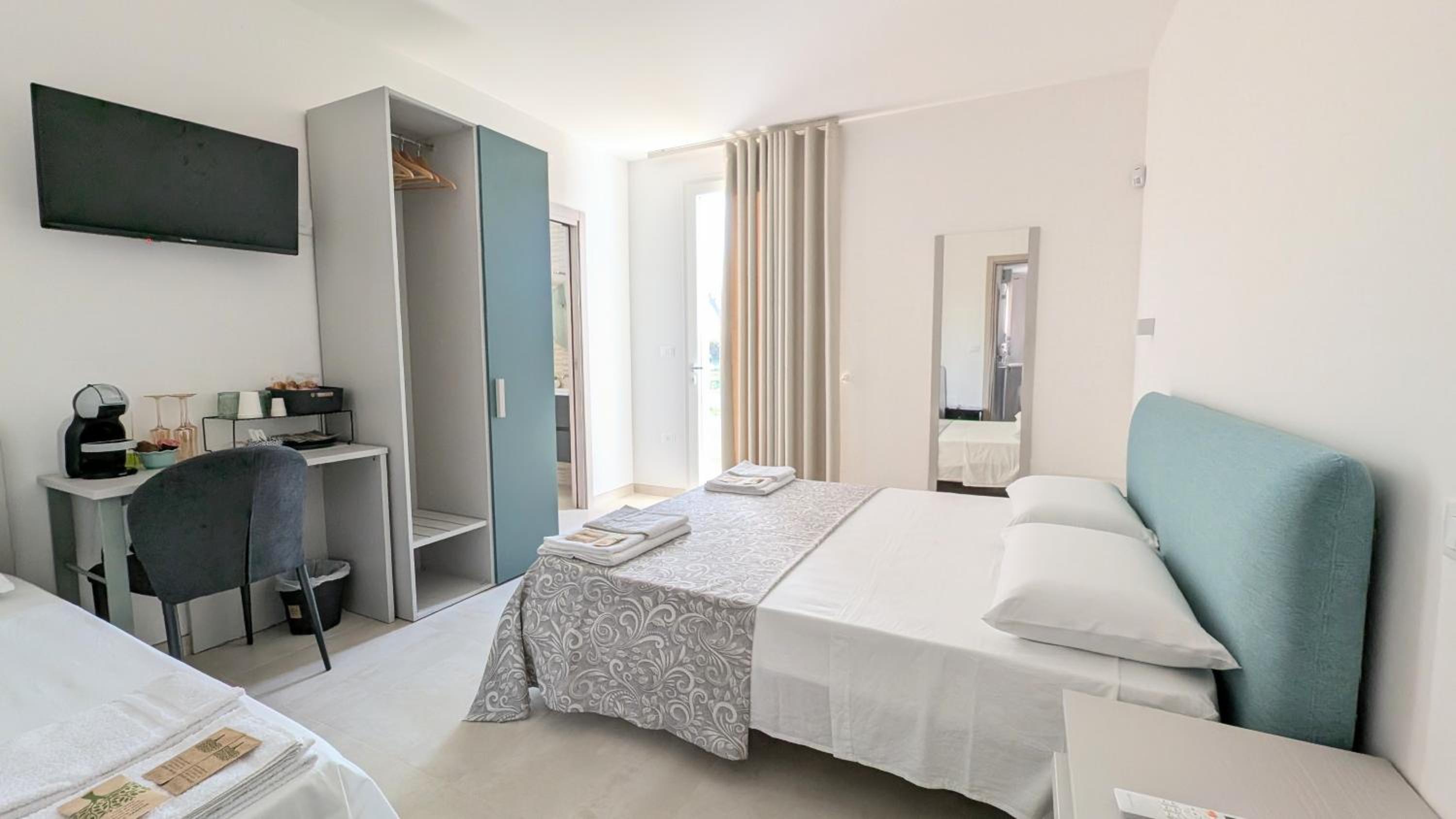 Triple Room with Garden View