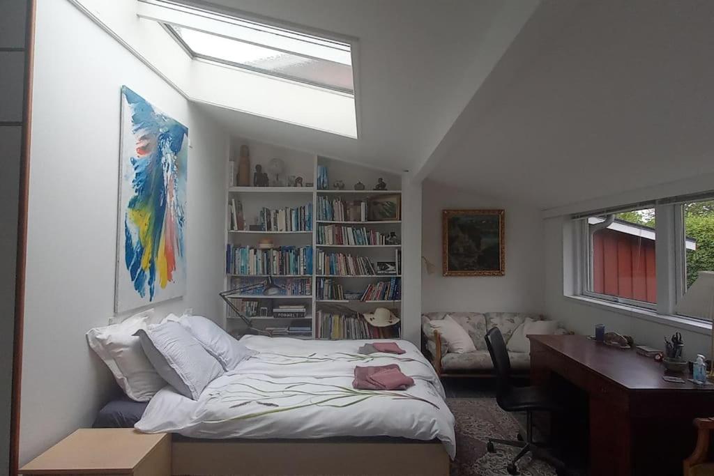 Four-Bedroom House photo 1