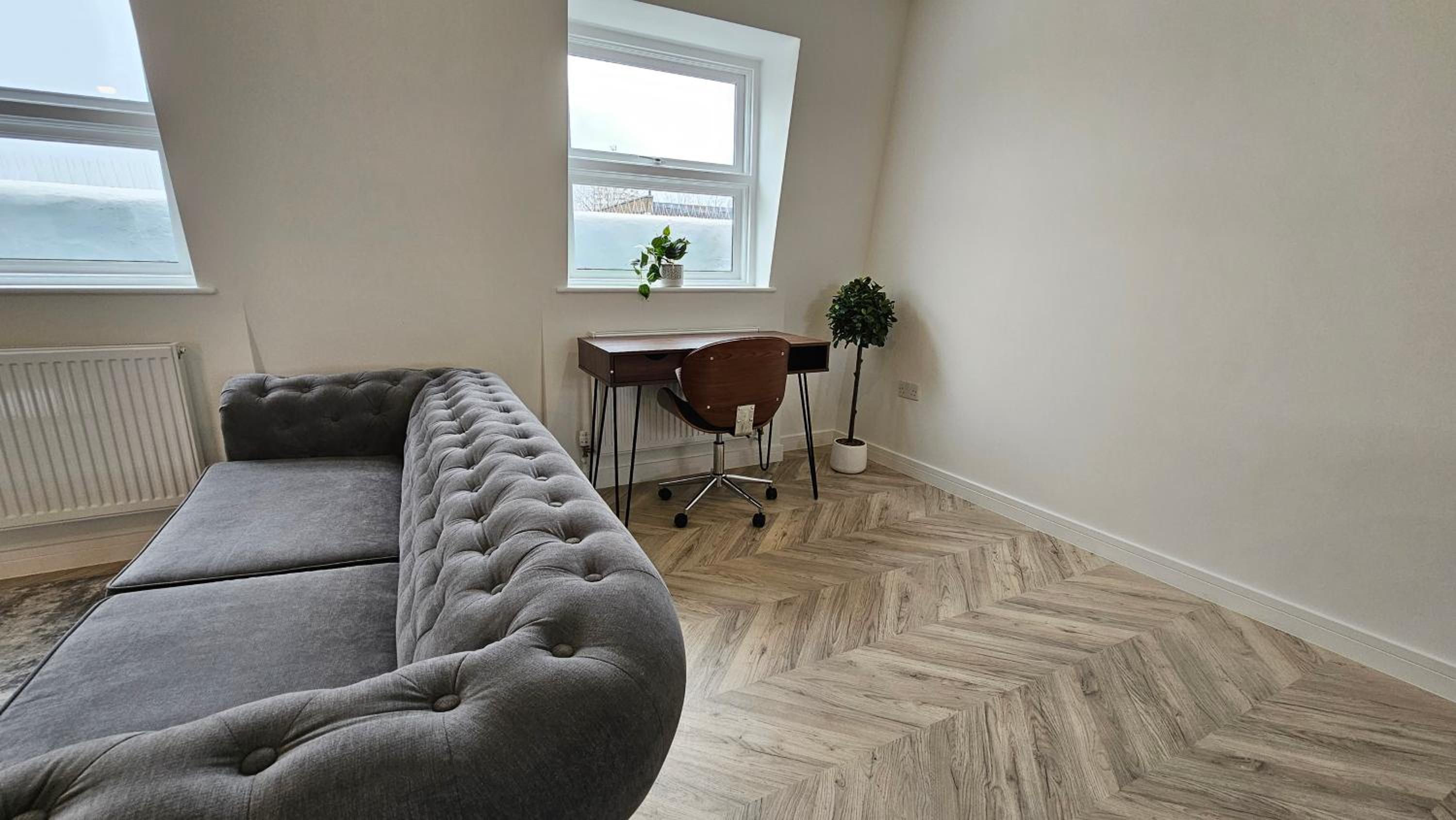 One-Bedroom Deluxe Apartment photo 1
