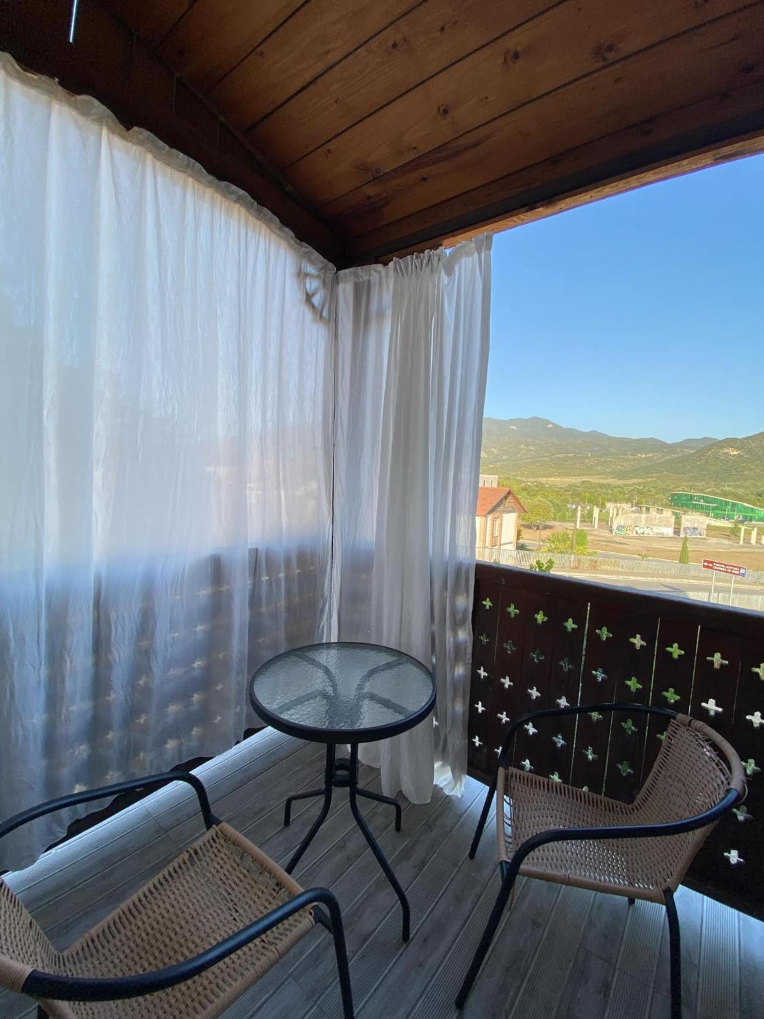 Deluxe Double Room with Balcony photo 2