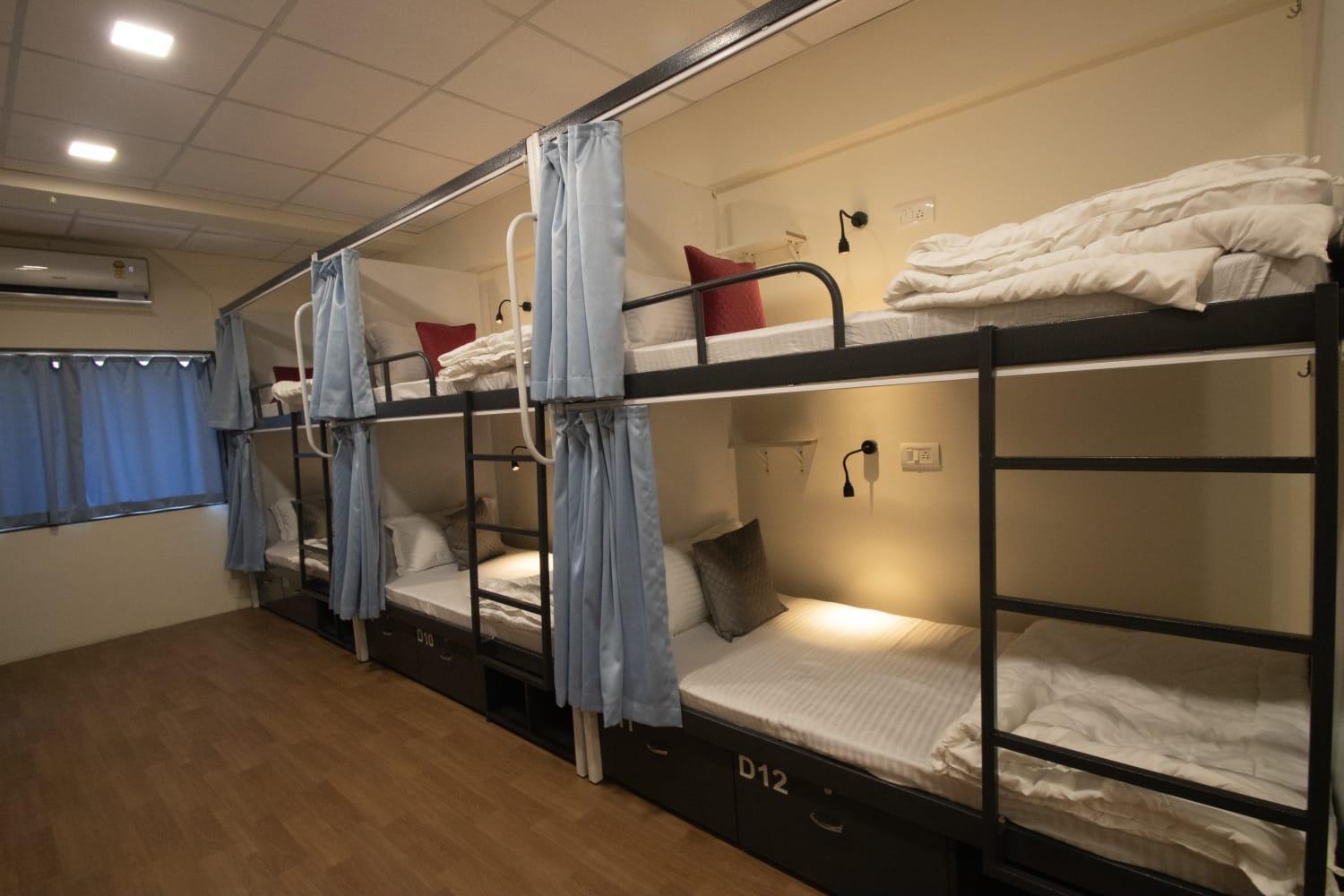 Bunk Bed in Mixed Dormitory Room