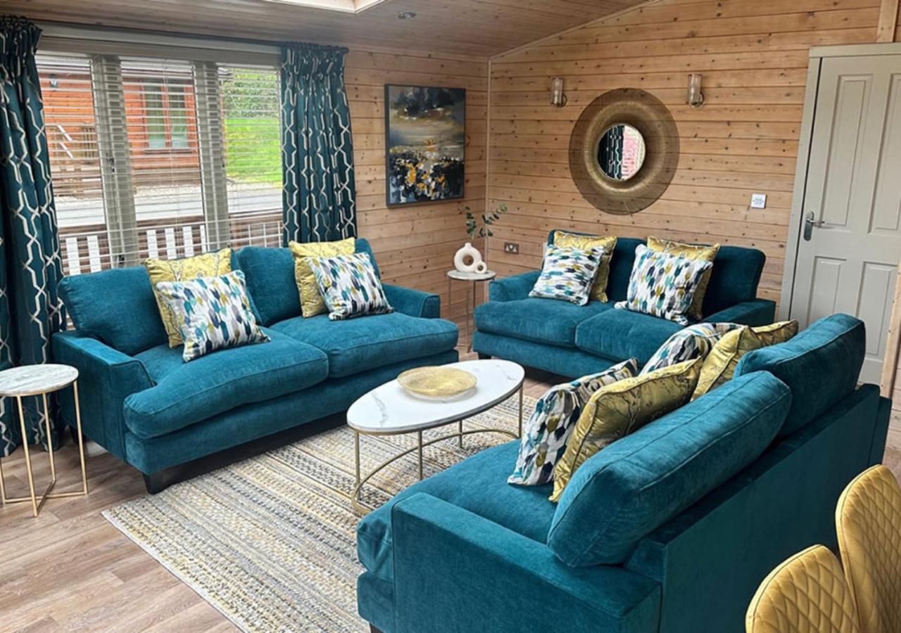 Four Bedroom Deluxe Lodge