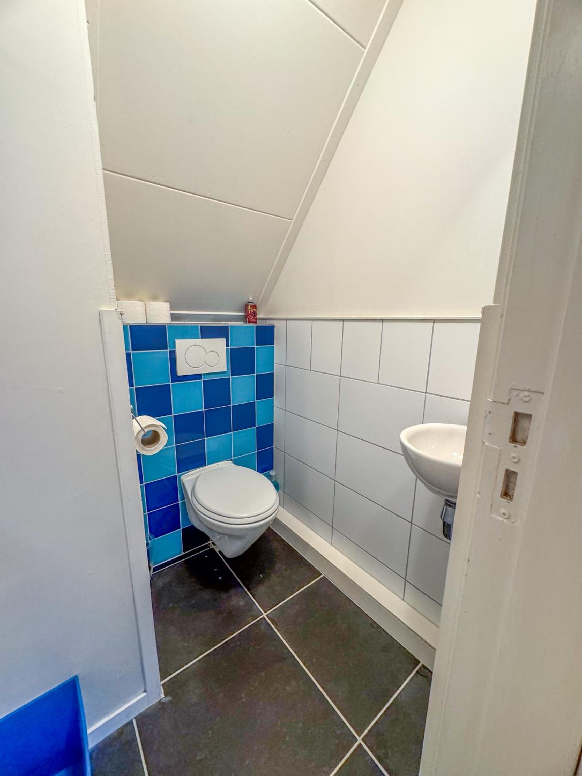 Large Double Room - Photo 17