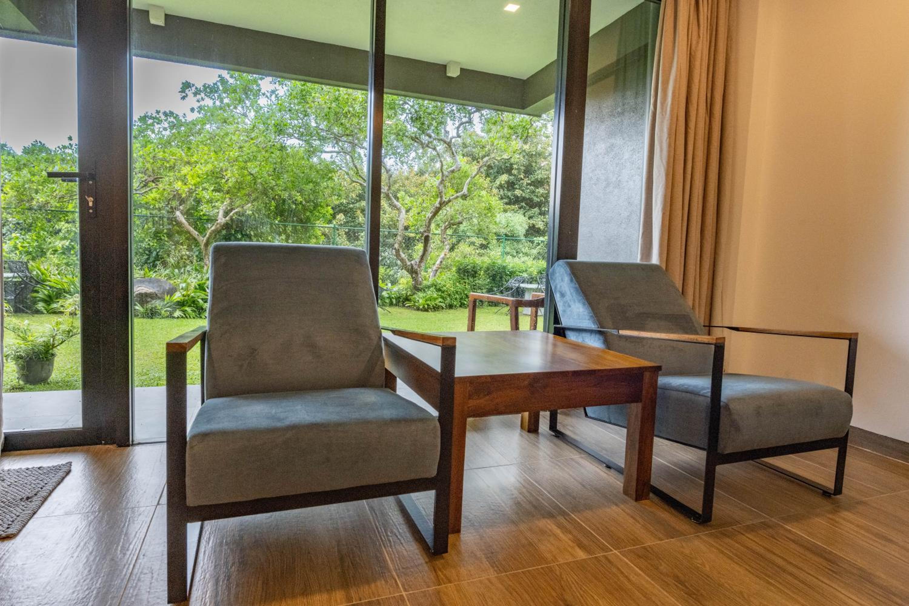 Standard Double or Twin Room with Garden View - Photo 13