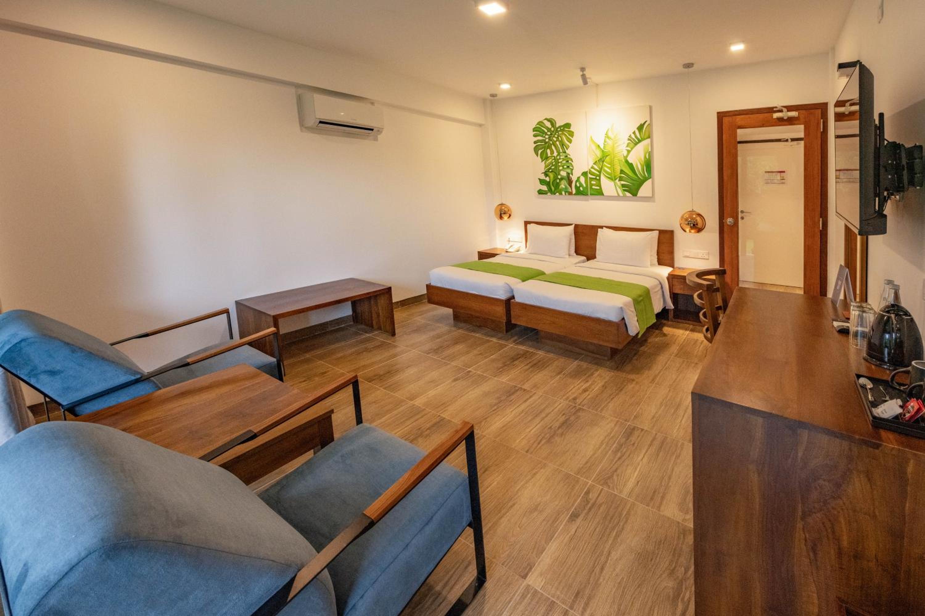 Standard Double or Twin Room with Garden View - Photo 14