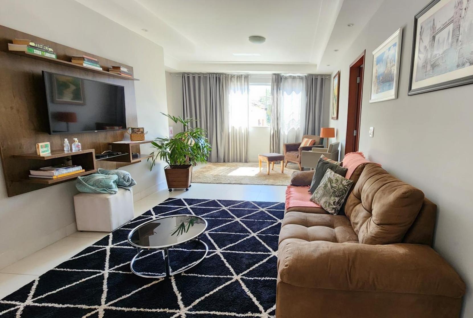 Three-Bedroom Apartment photo 1