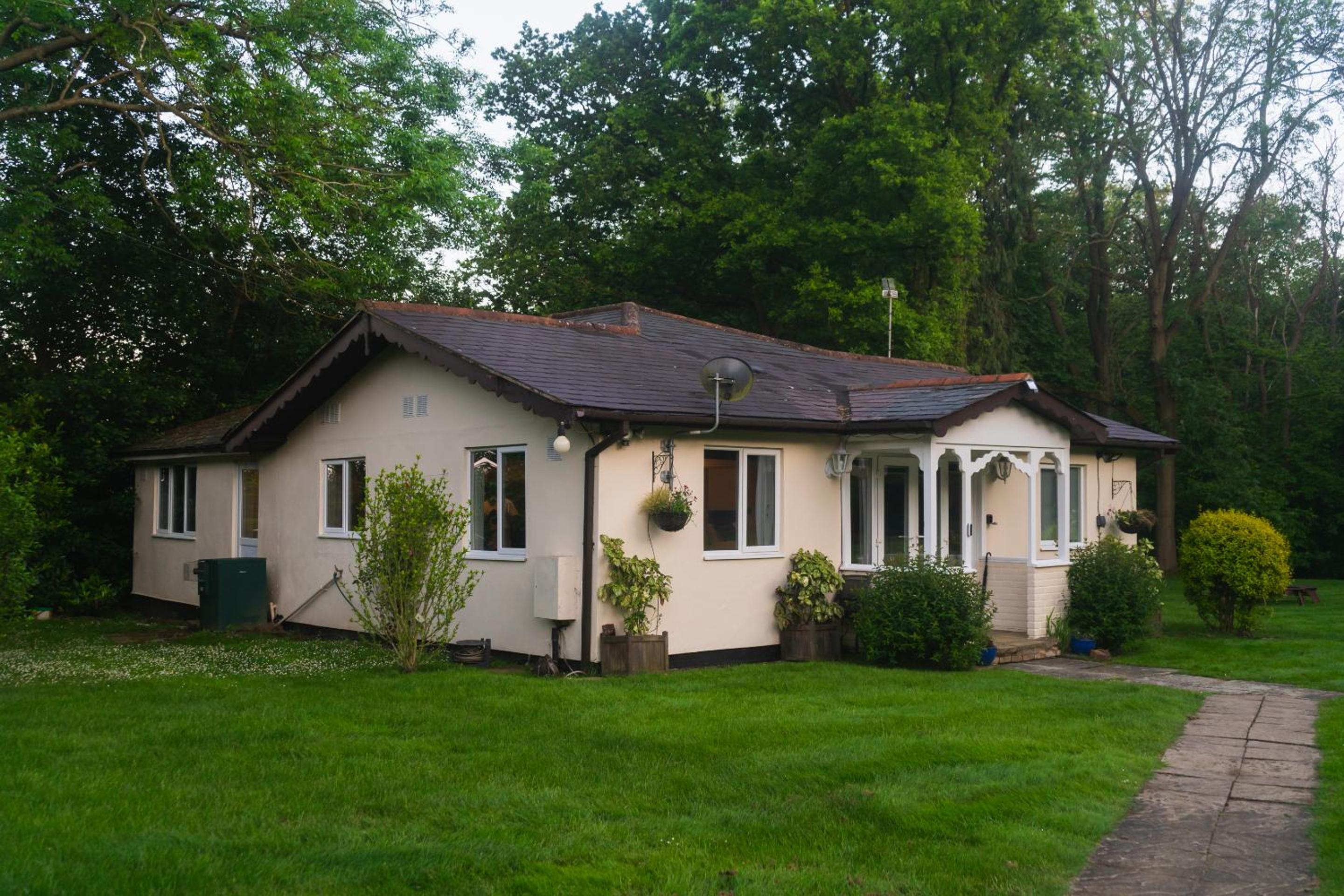 Four-Bedroom House photo 2