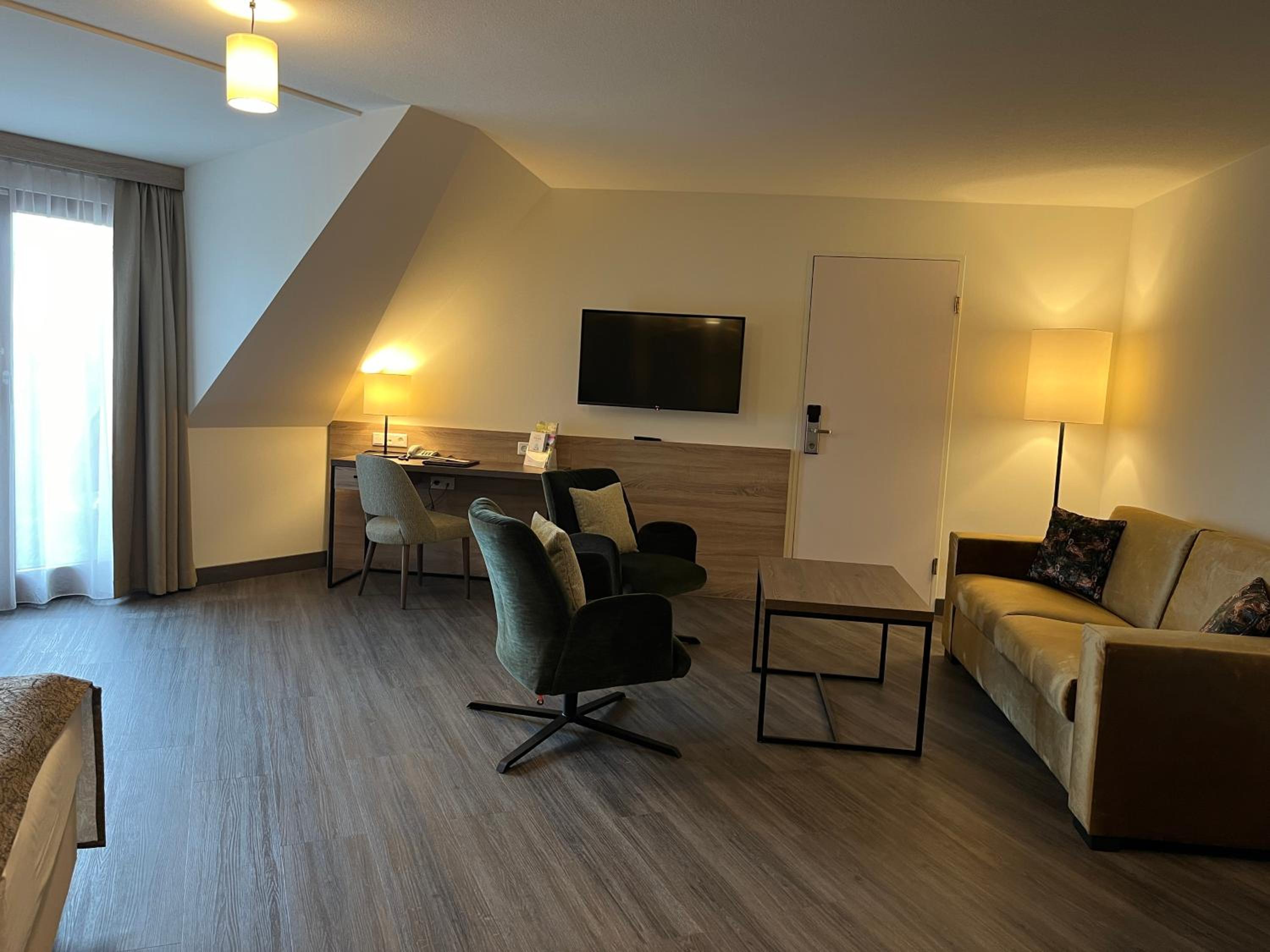 Junior Suite with Balcony