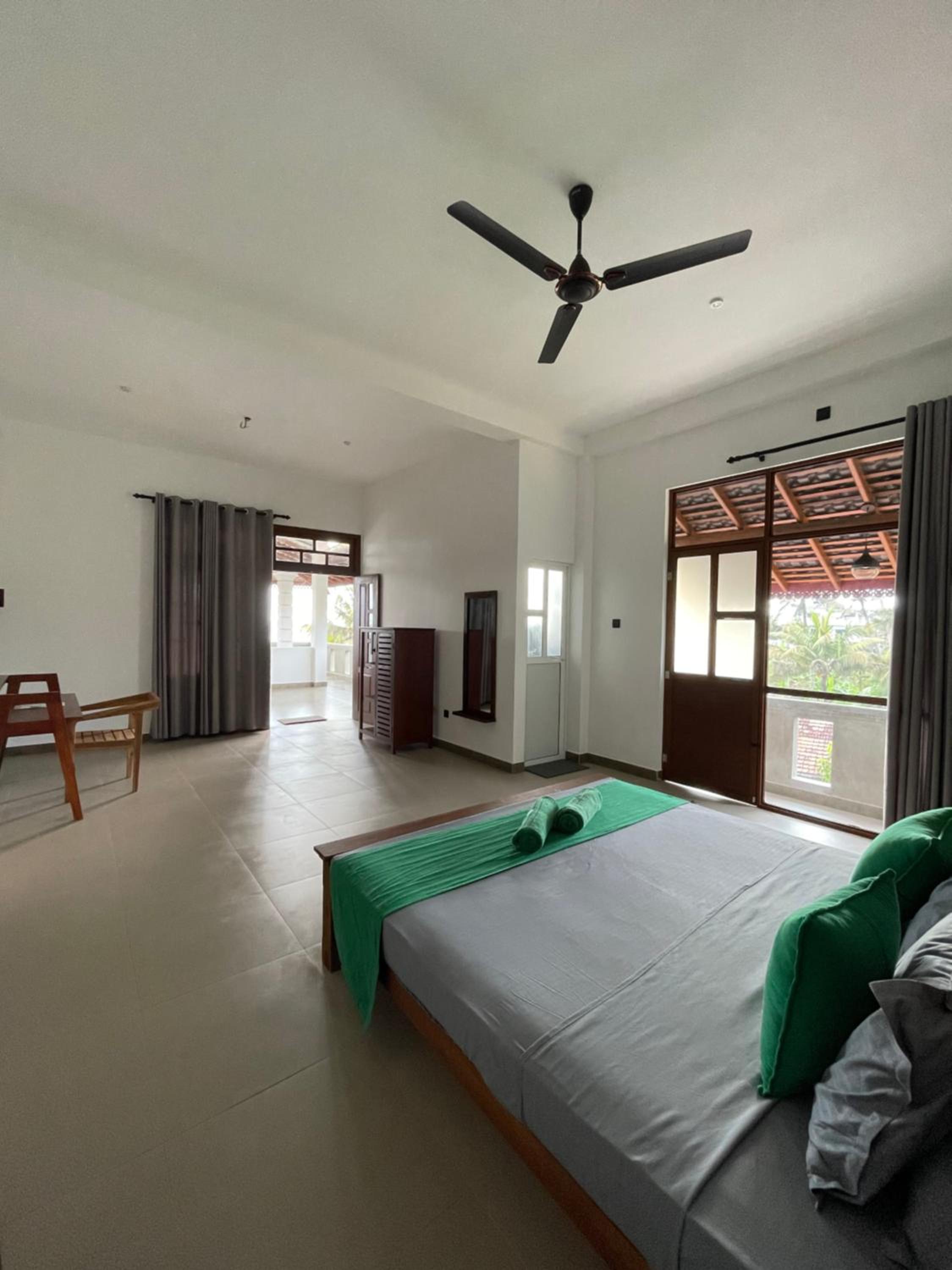 Deluxe Double Room with Balcony and Sea View photo 1