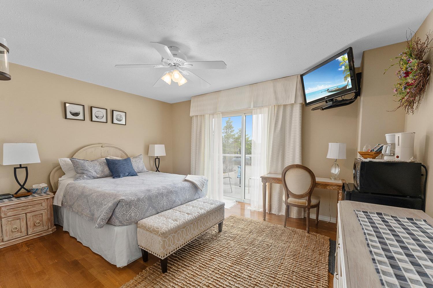 Queen Room with Balcony