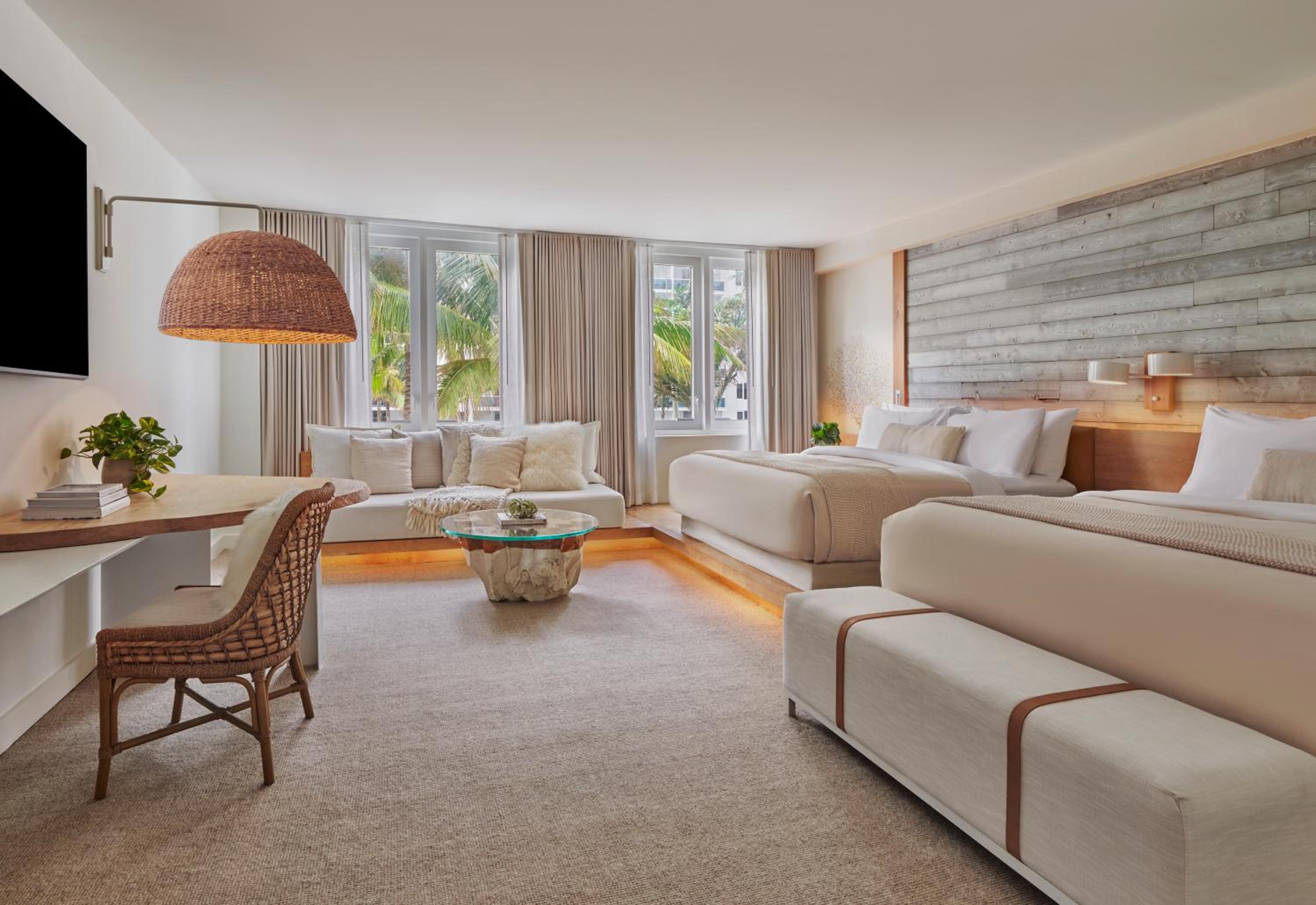 King Room with Two King Beds (Non Smoking)