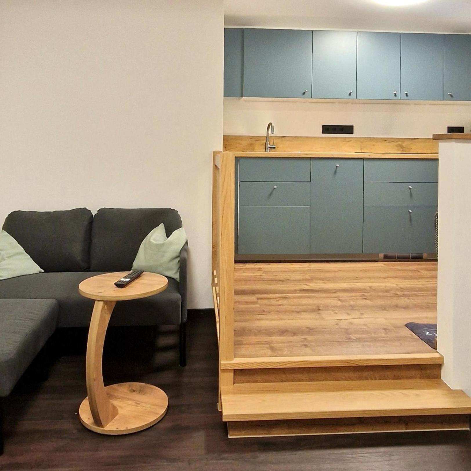 One-Bedroom Apartment photo 2