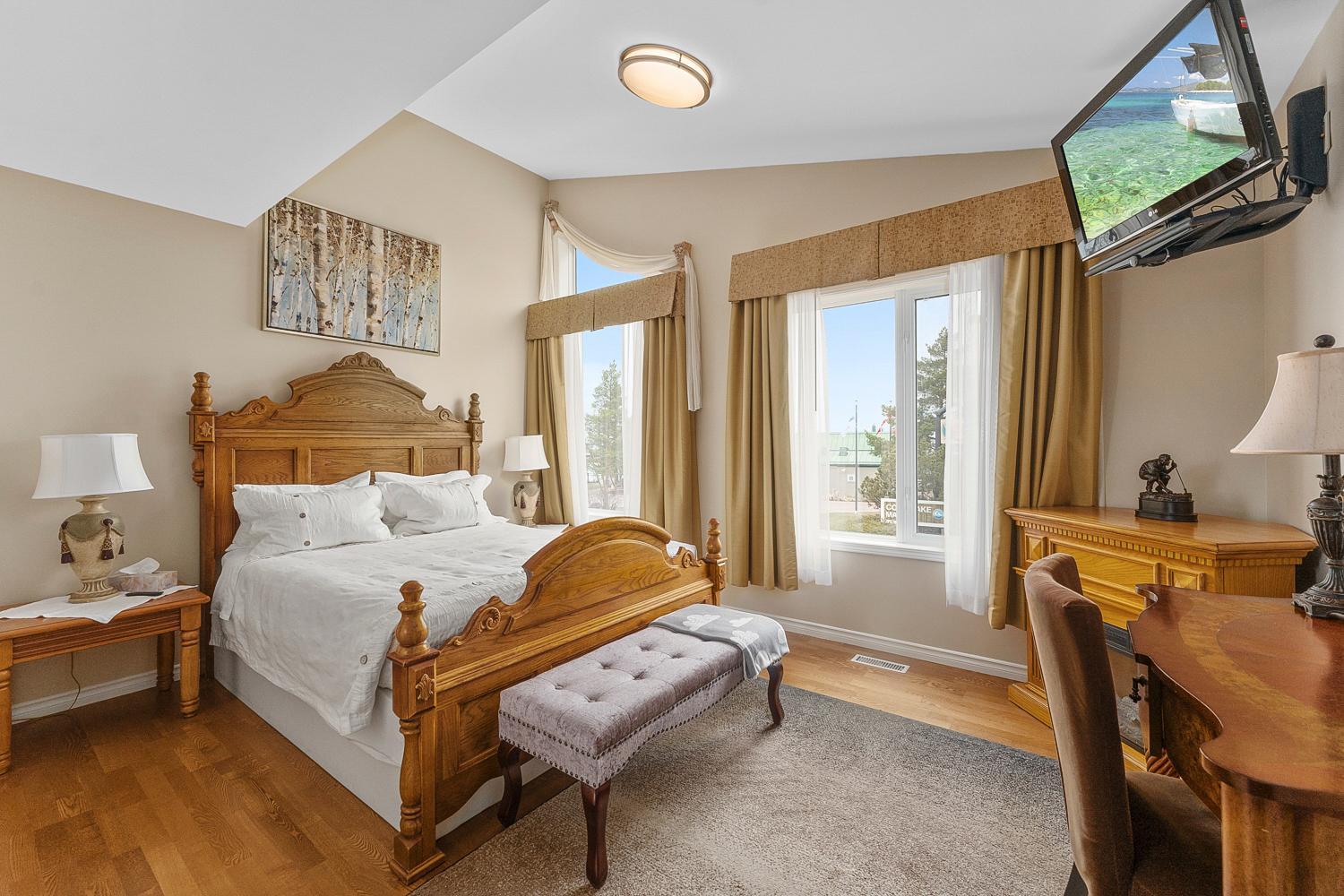 Queen Room photo 3