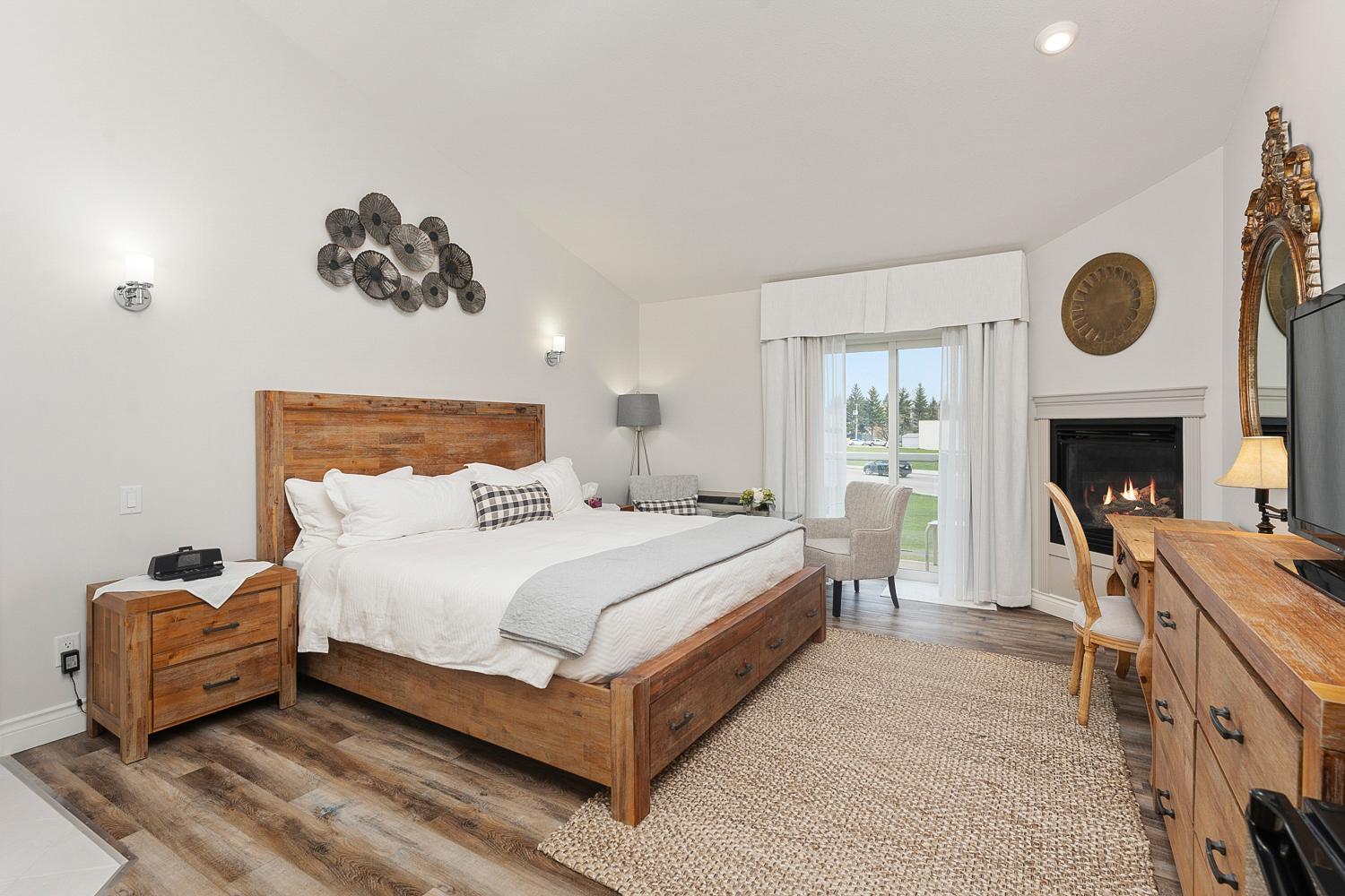 Deluxe King Room