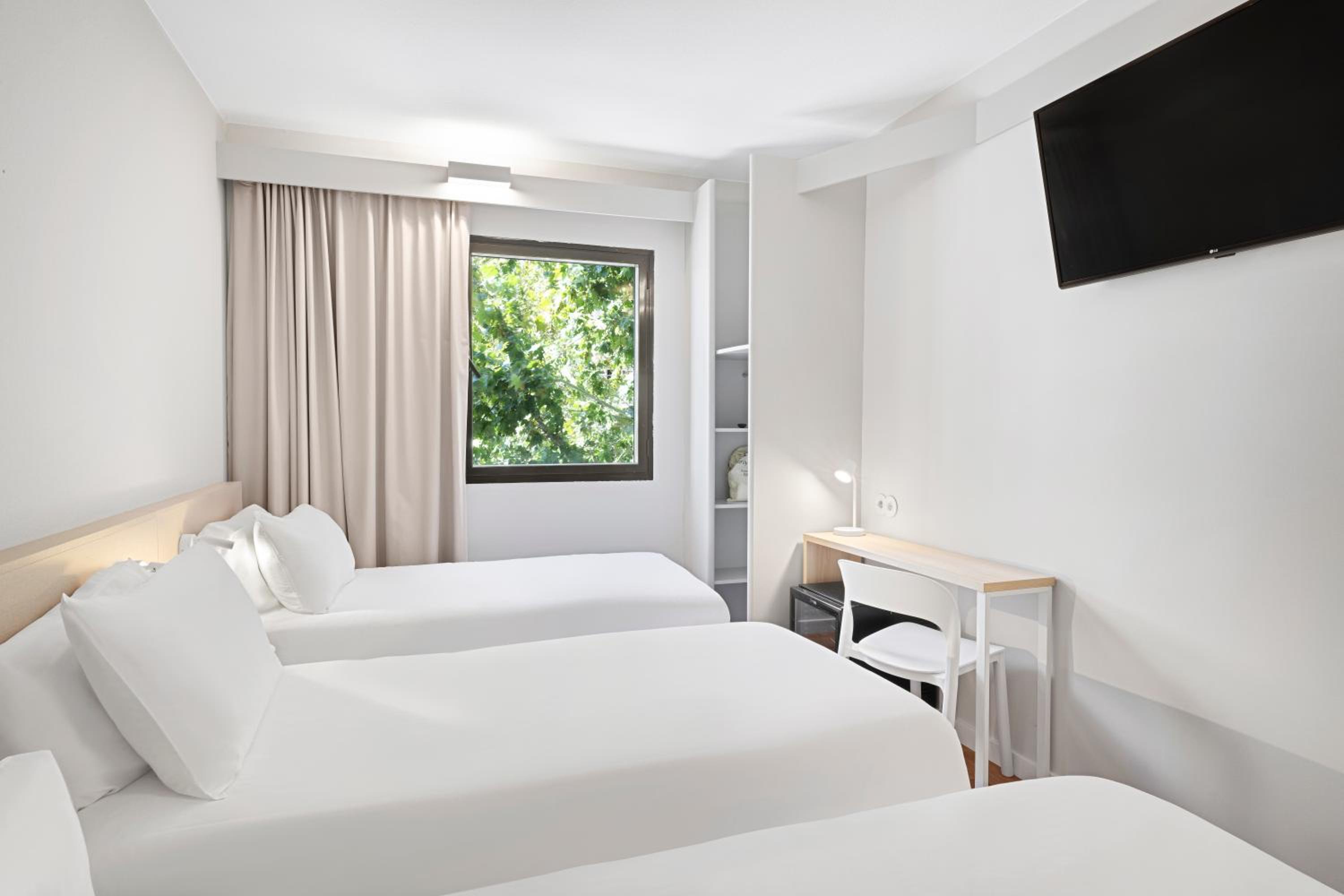 Basic Triple Room - Photo 2