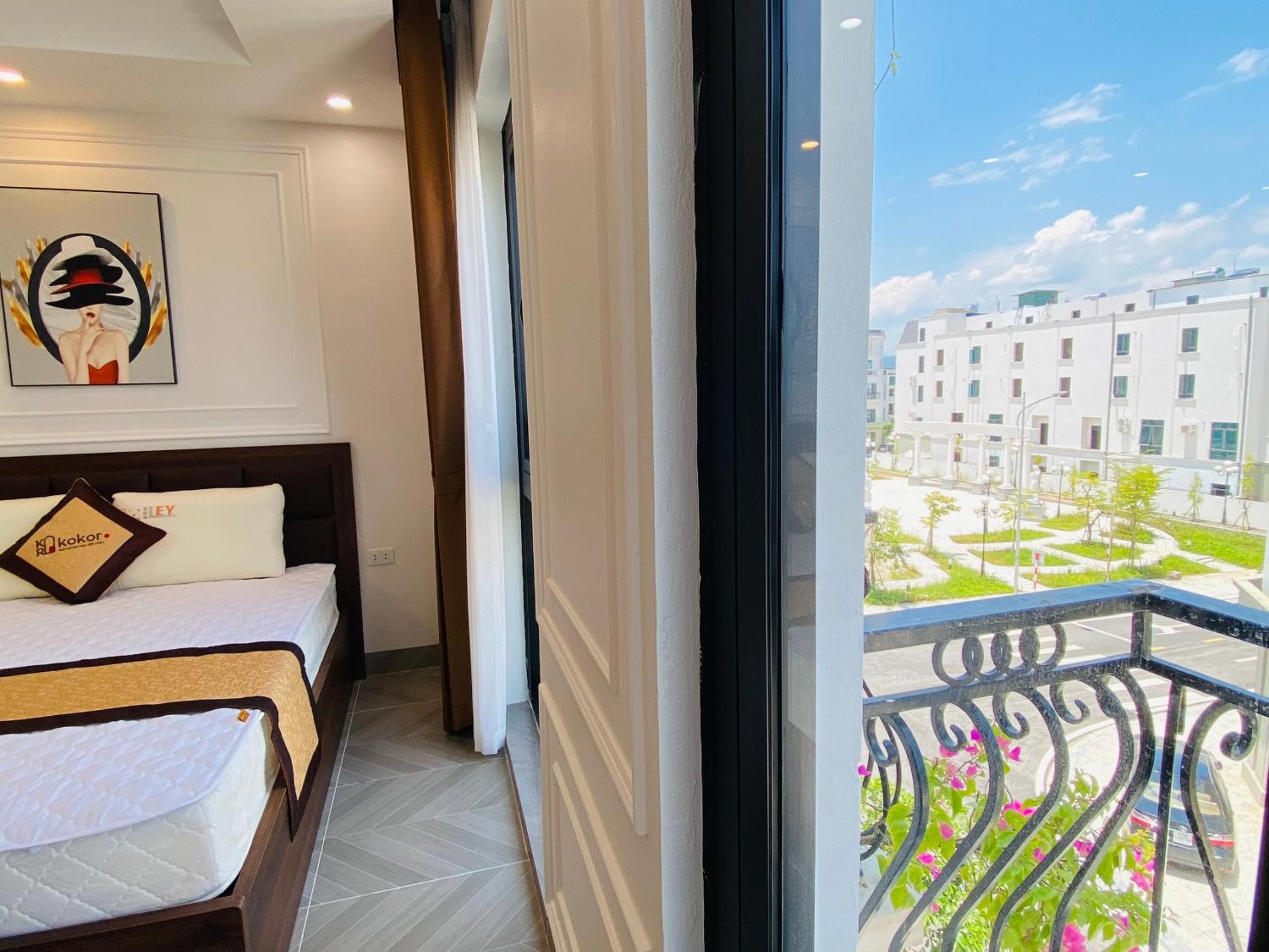 King Room with Balcony photo 3