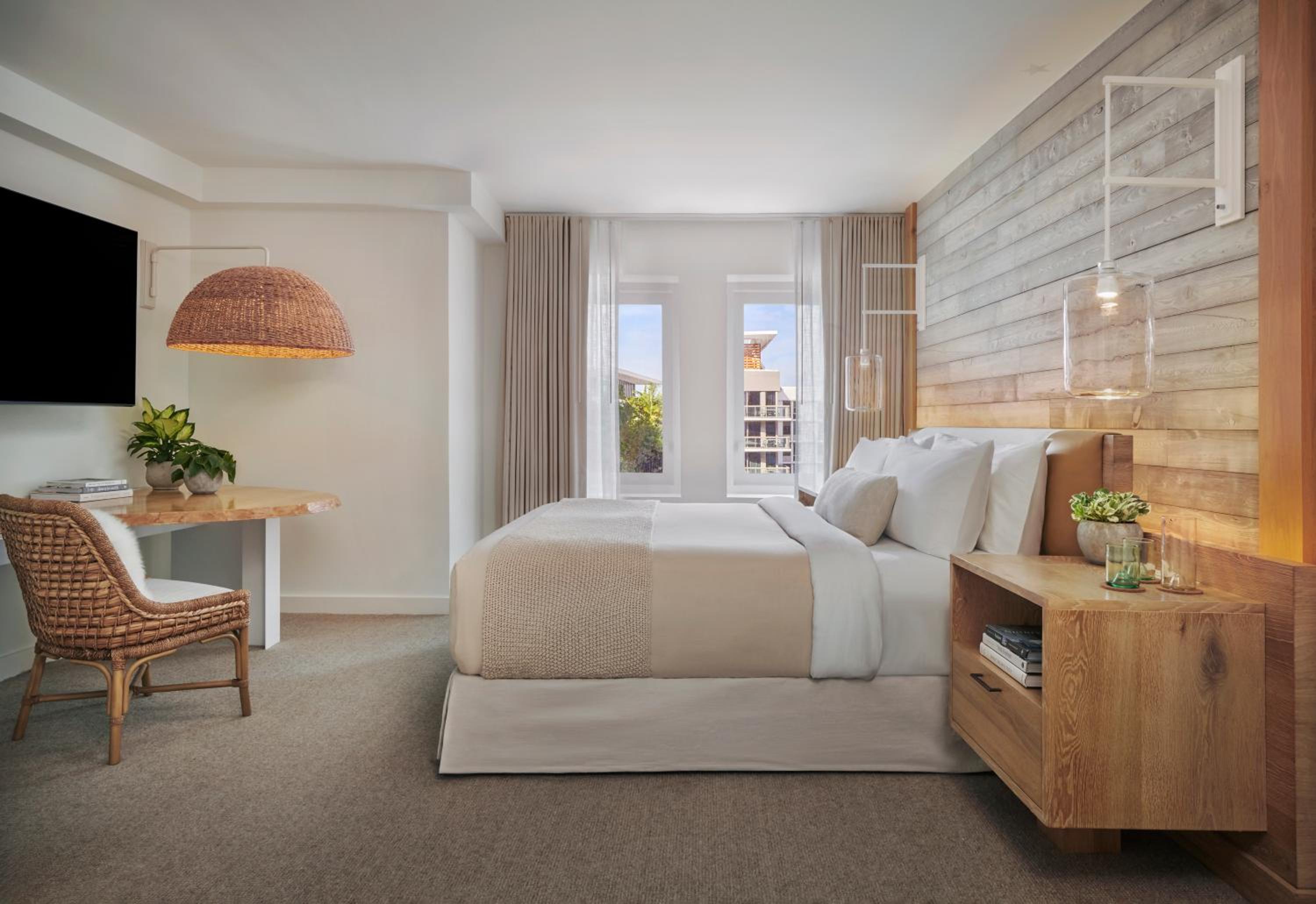 One-Bedroom King Suite with Balcony and City View
