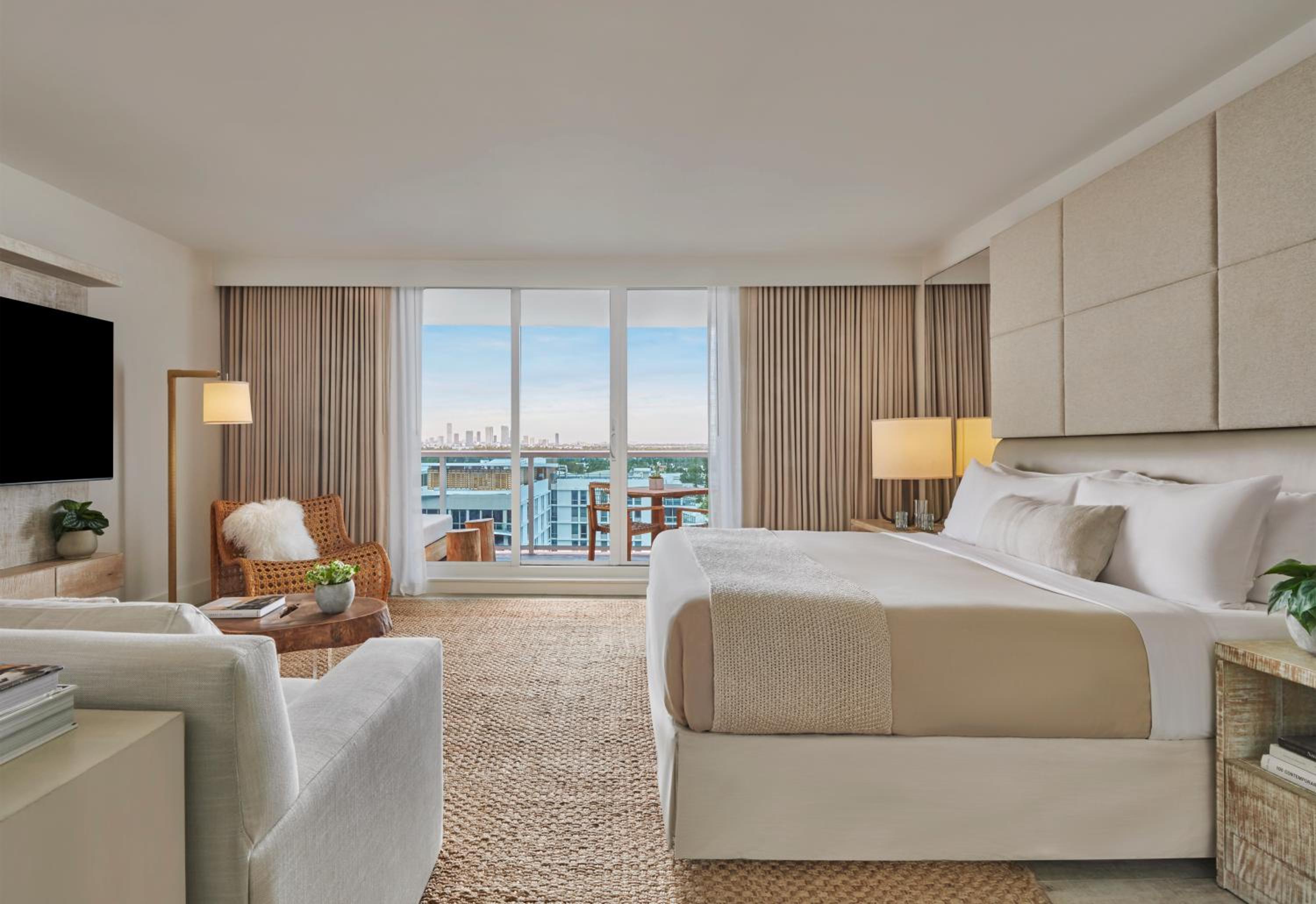 King Studio Suite with Balcony