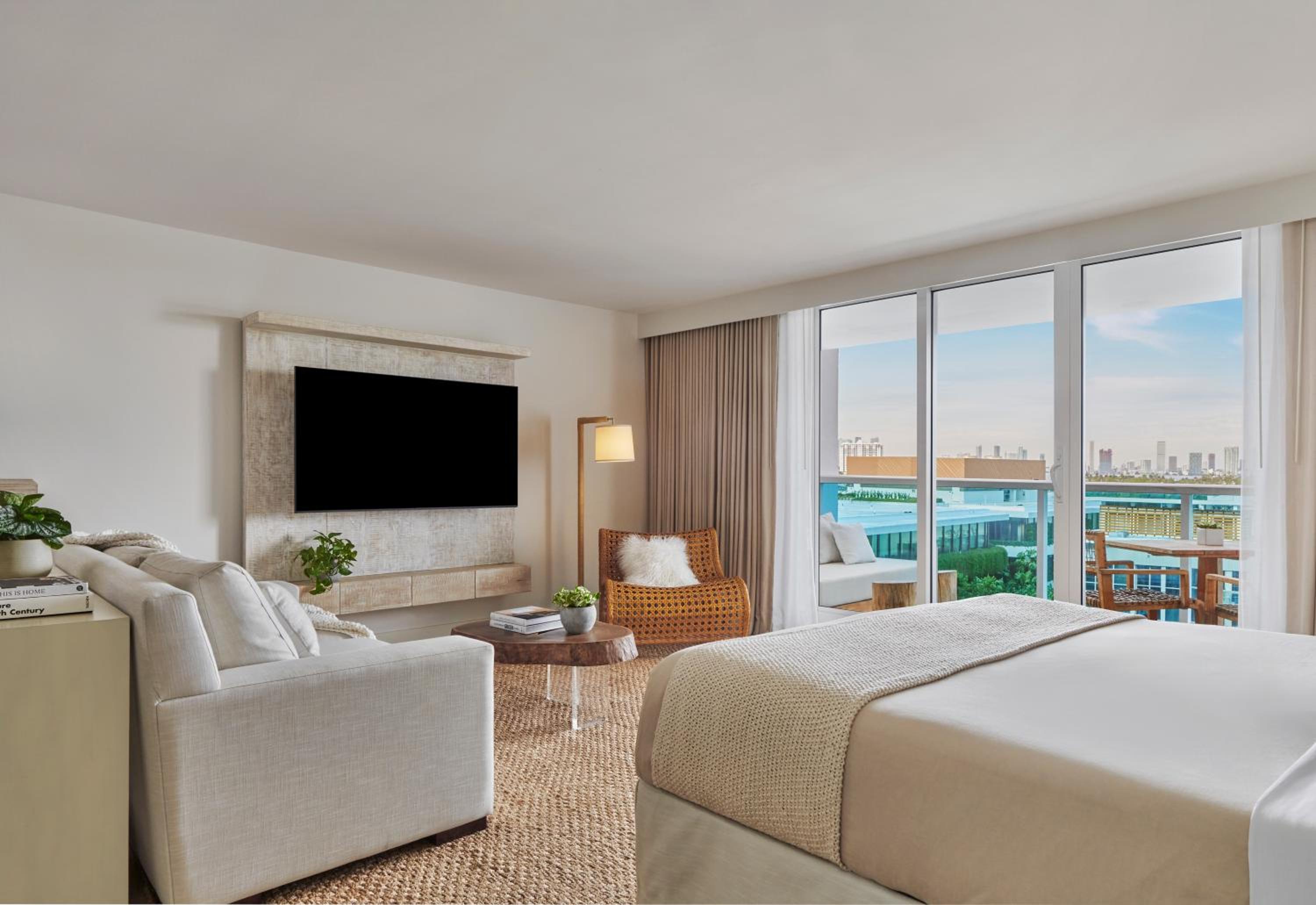 King Studio Suite with Balcony