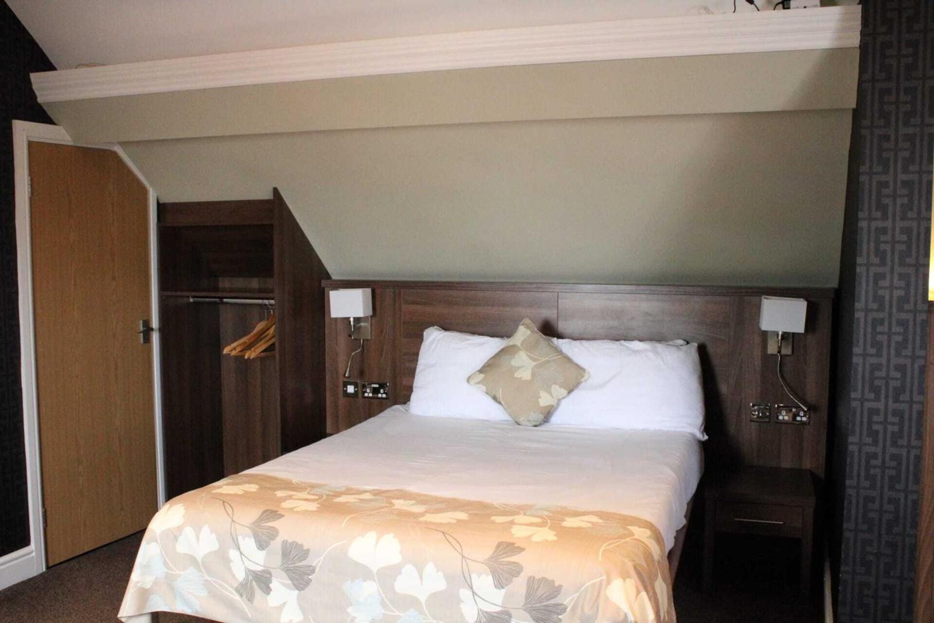 Deluxe Single Room