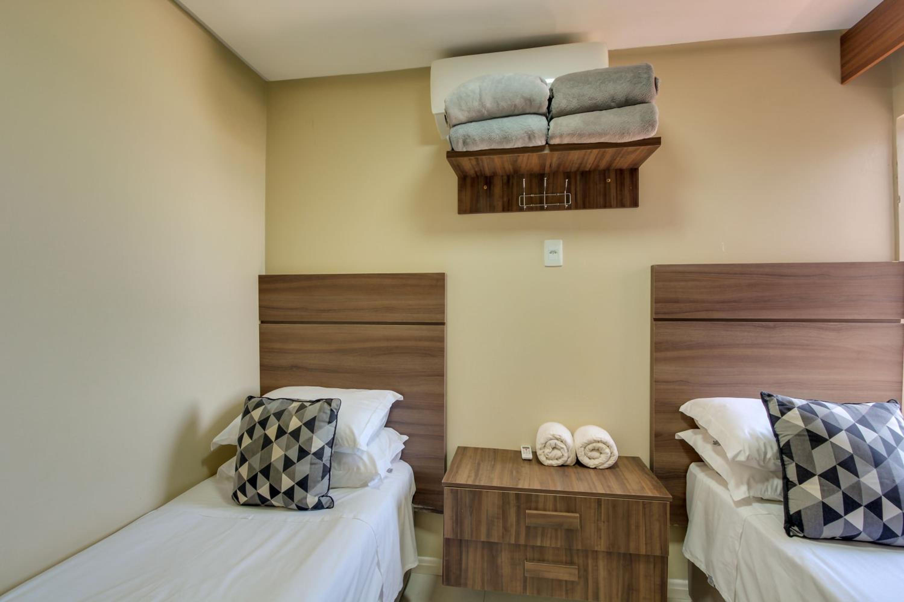Two-Bedroom Apartment with Sea View - Photo 7