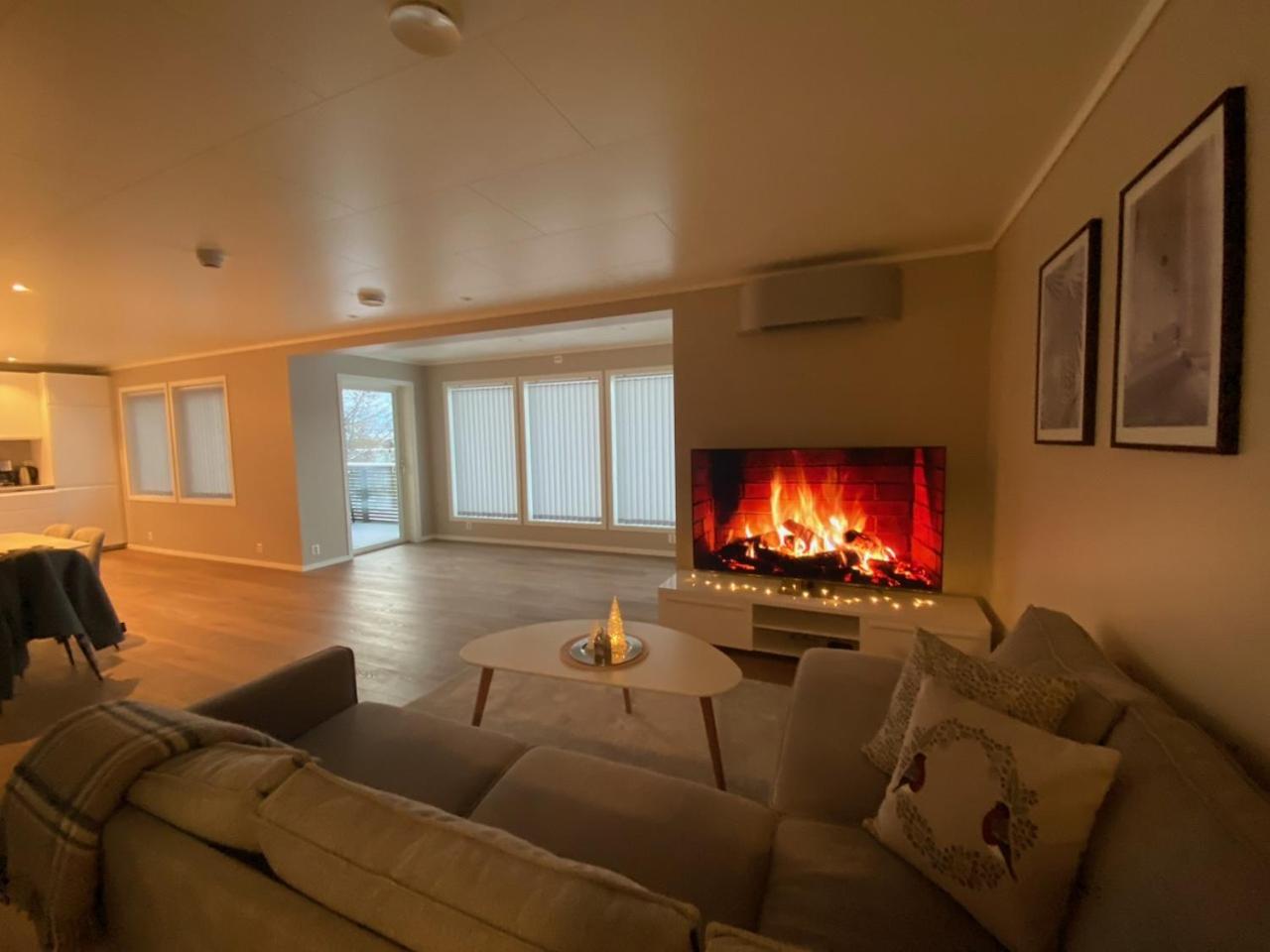 Three-Bedroom Apartment photo 1