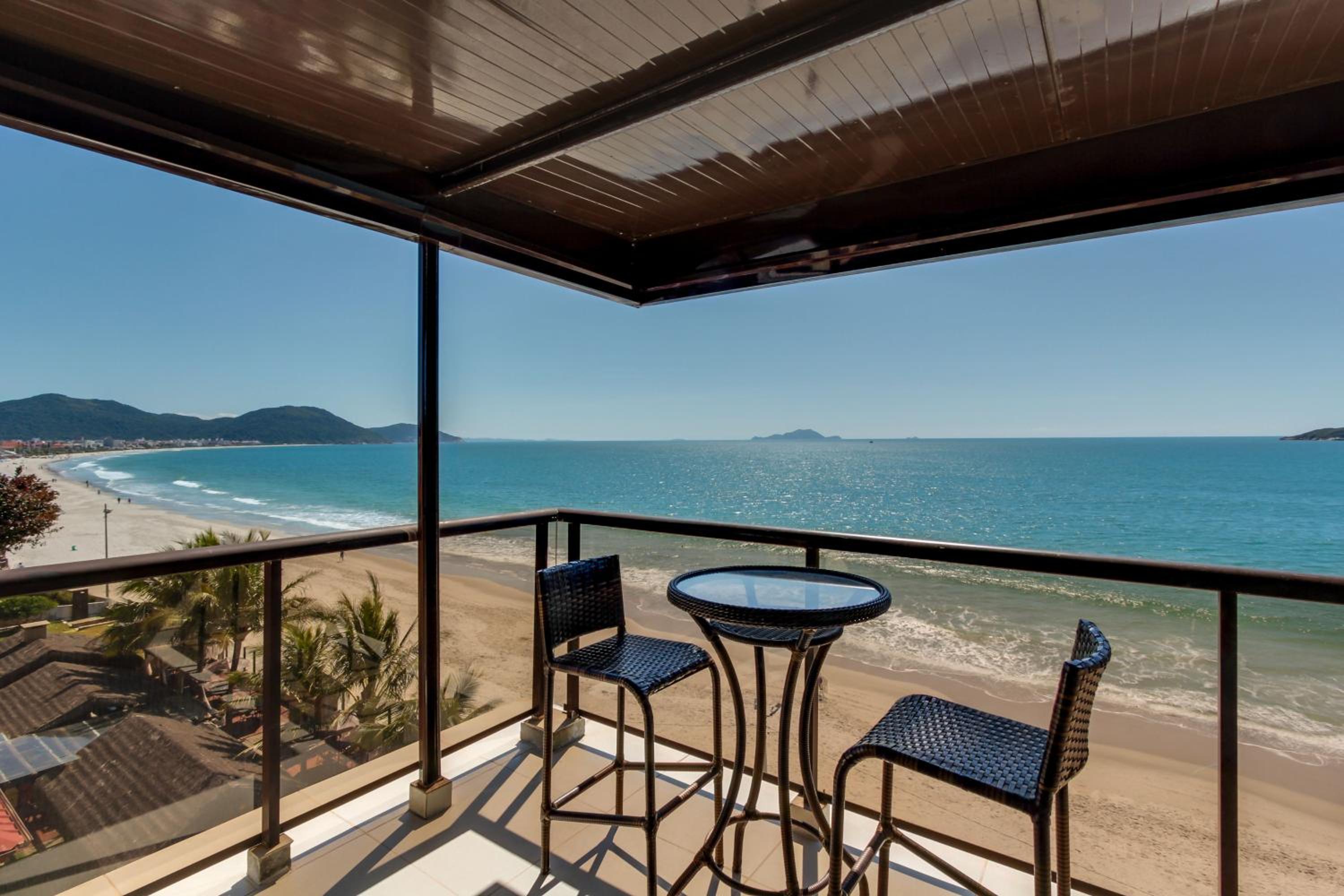 Double Room with Balcony and Sea View - Photo 5