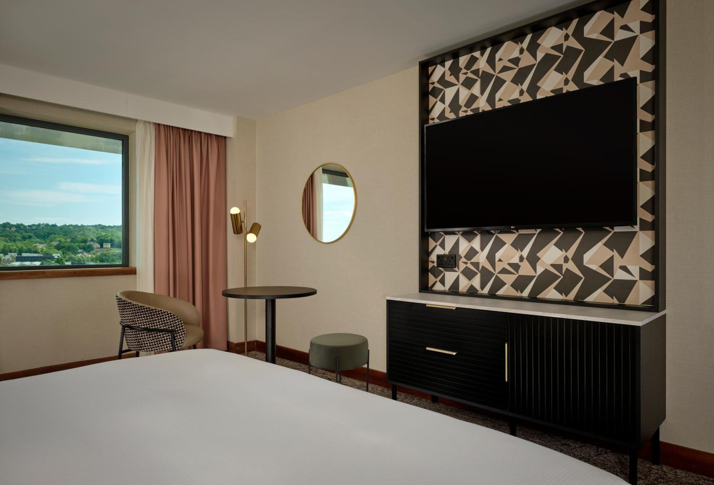 King Guest Room - Photo 1