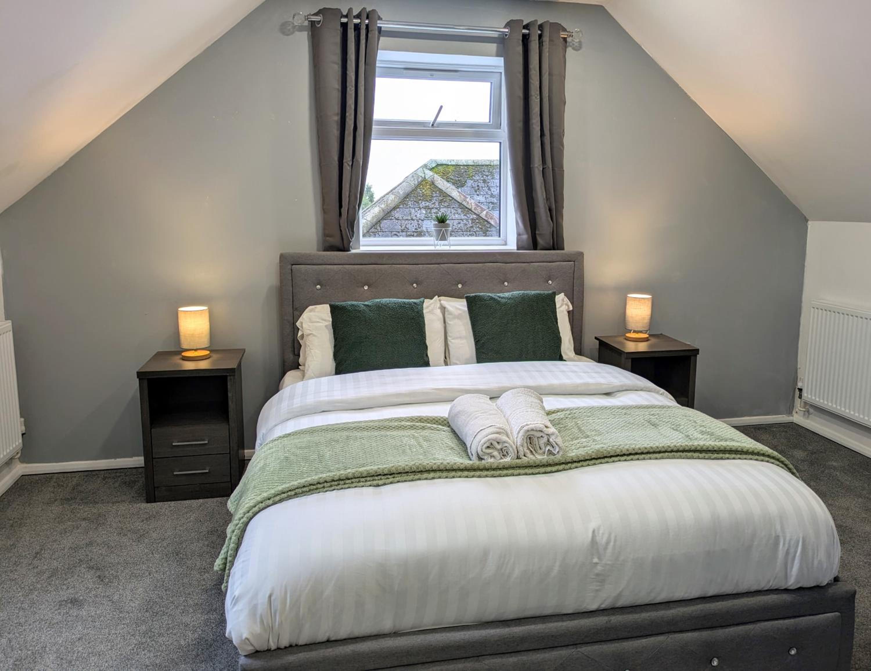 Four-Bedroom House photo 1