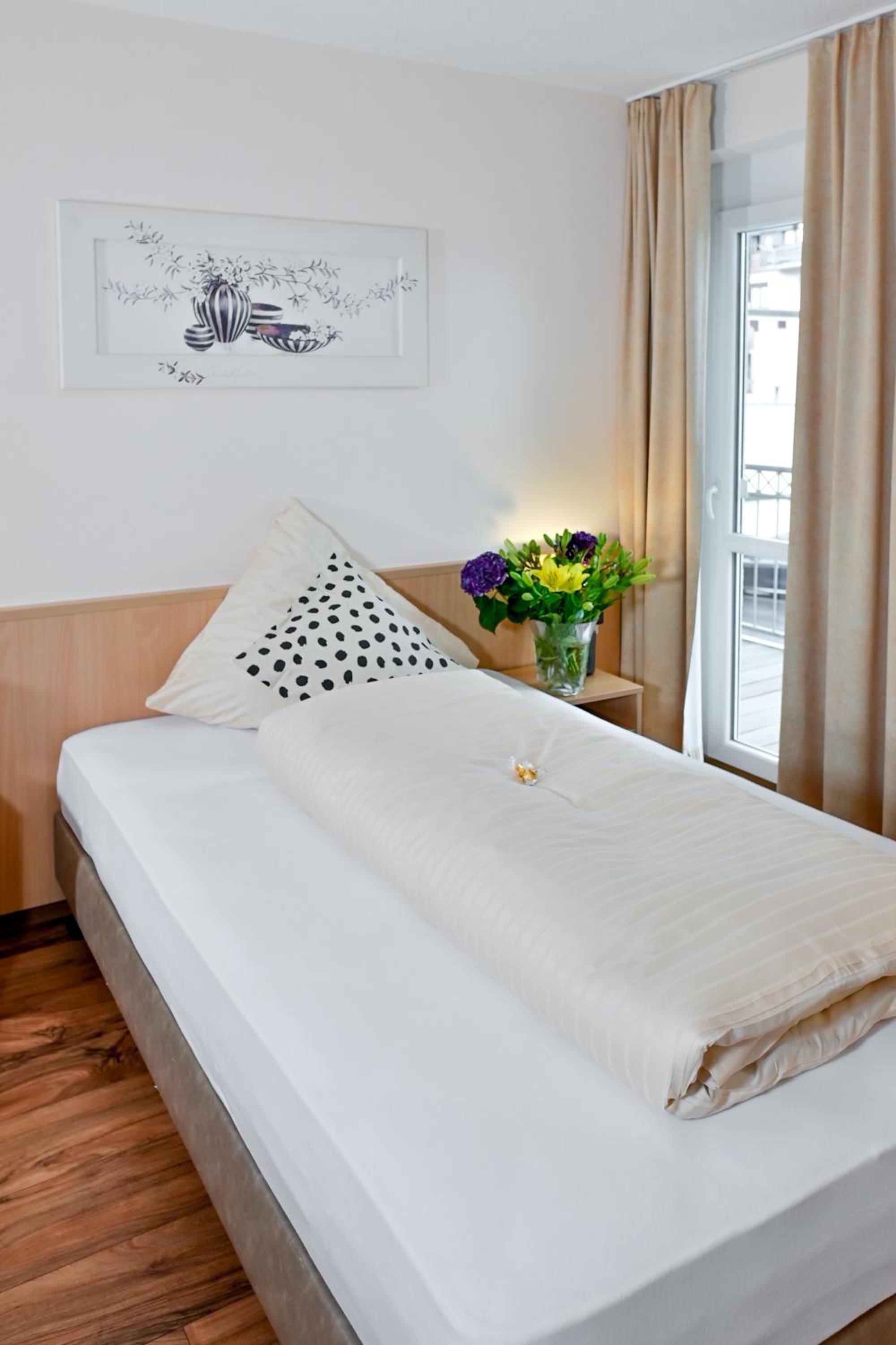 Single Room photo 1