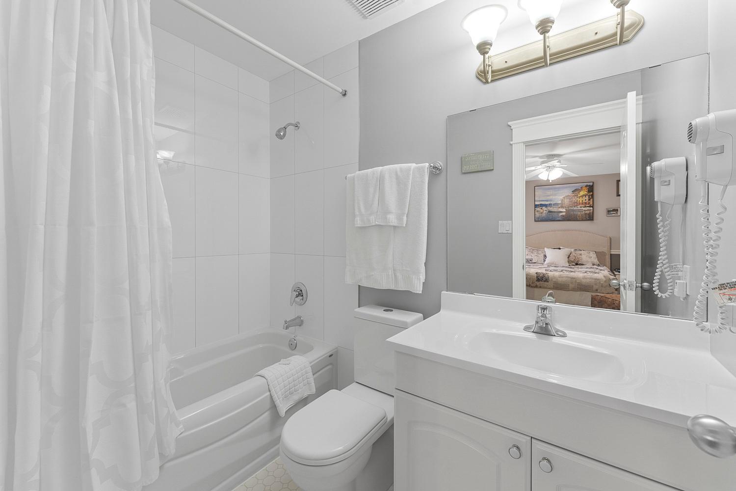 Standard Double Room with Fan photo 2