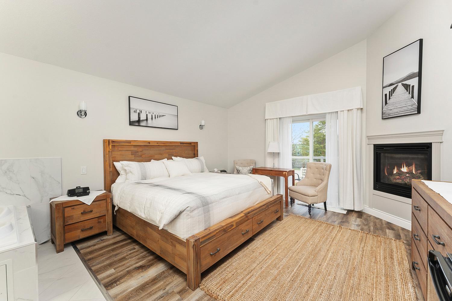 King Room with Lake View