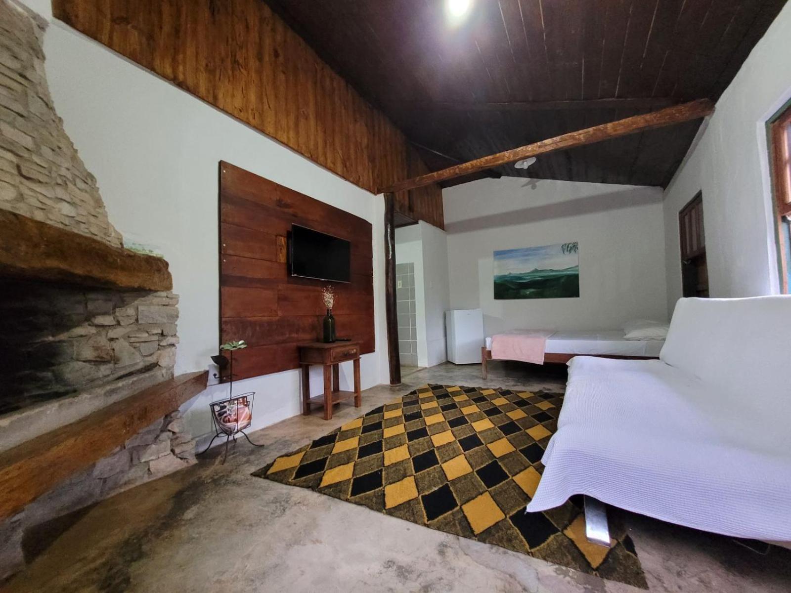 Deluxe Family Suite photo 1