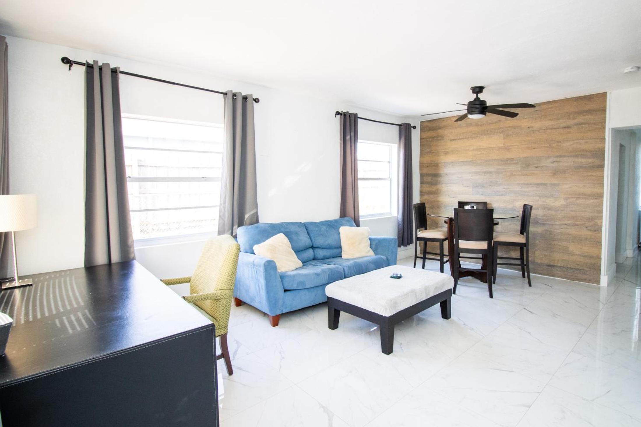 Double Room With Shared Bathroom