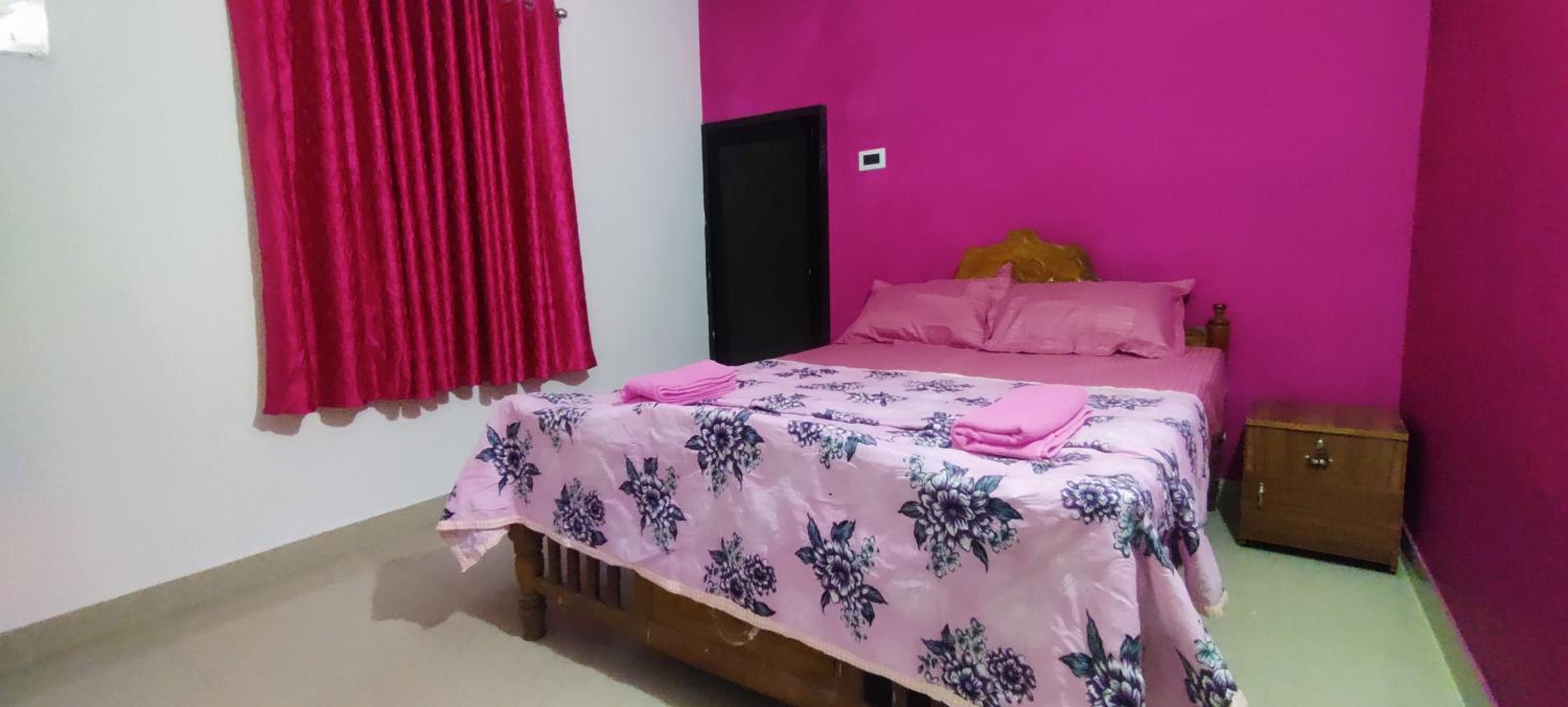 Budget Double Room photo 2