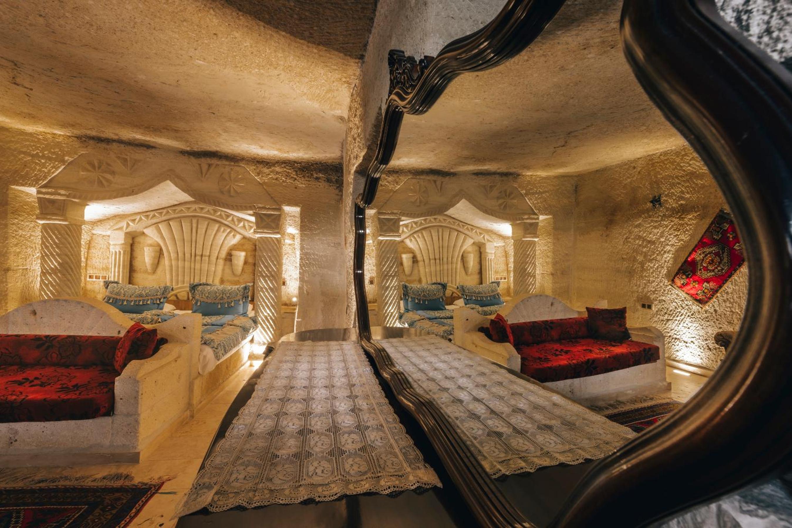 Deluxe Cave Room - Photo 44