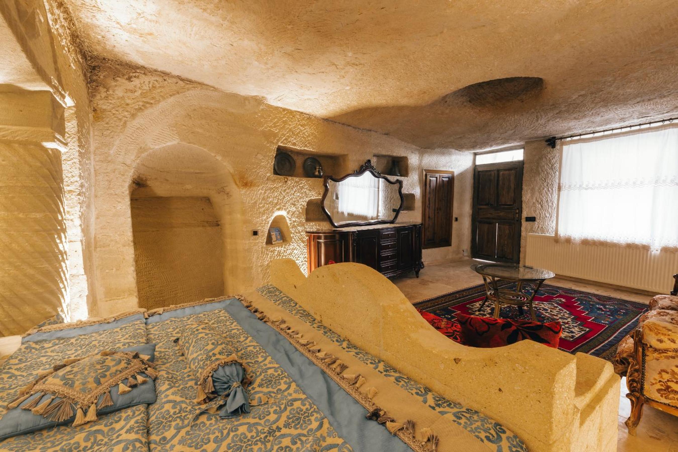 Deluxe Cave Room - Photo 48