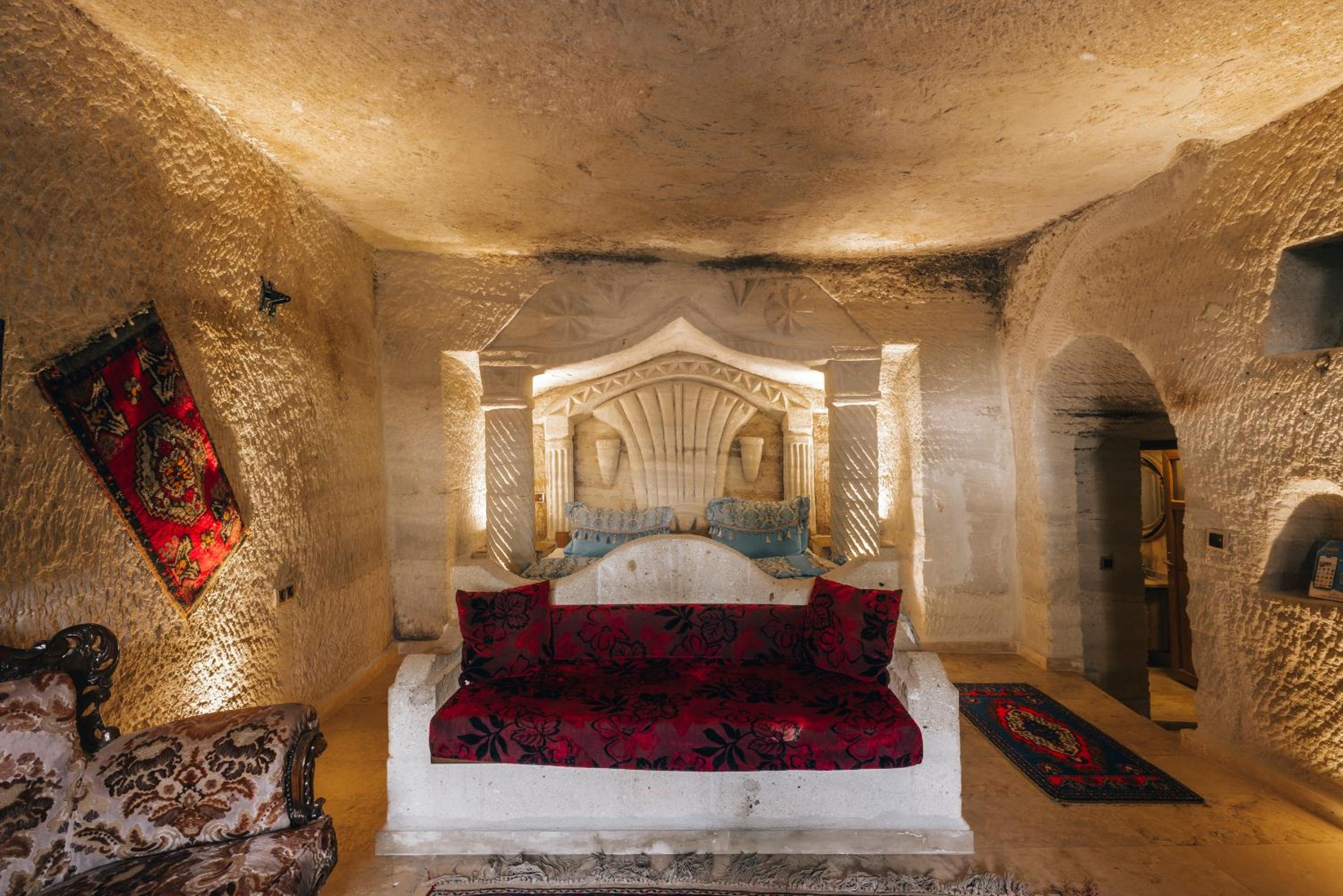 Deluxe Cave Room - Photo 51