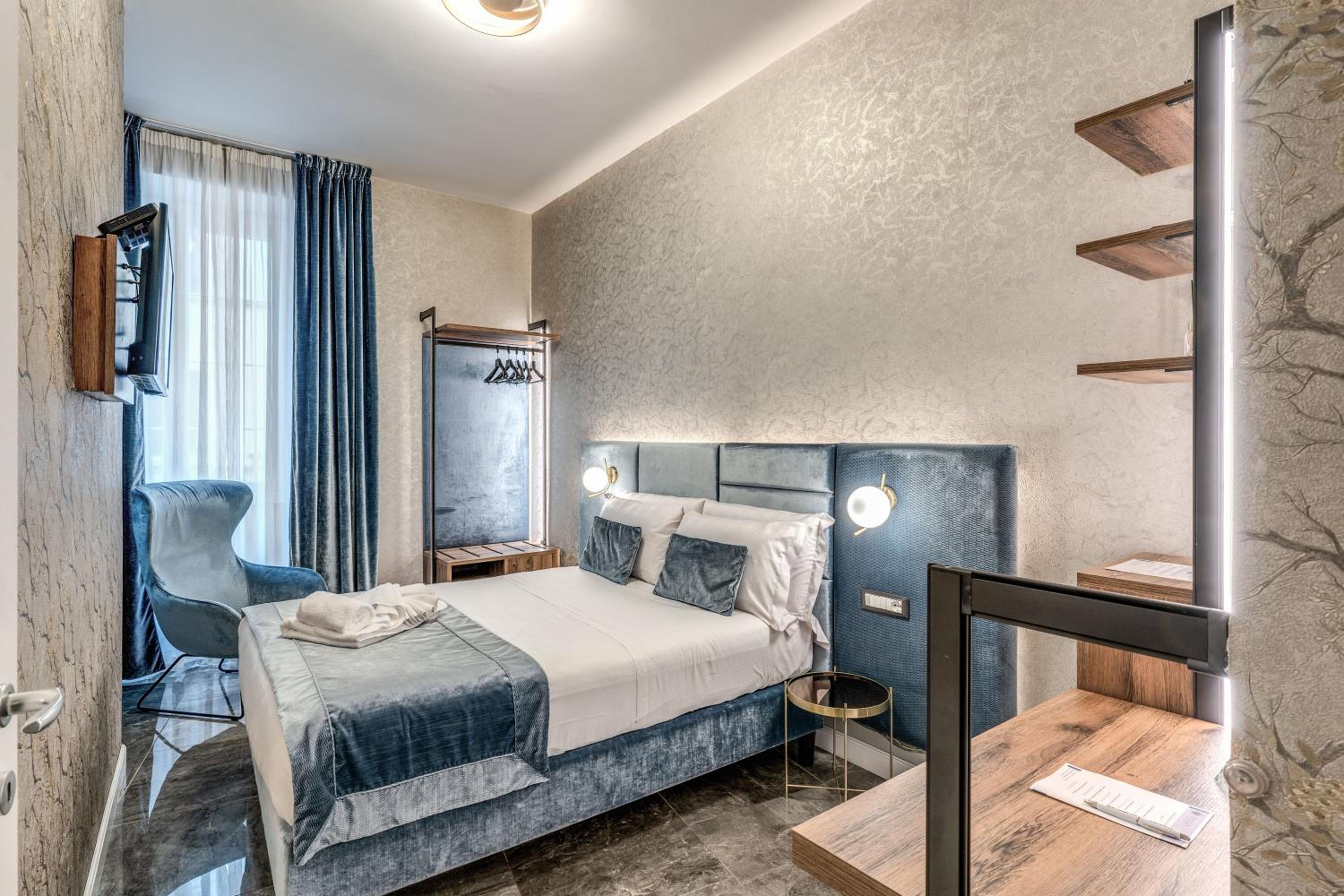 Single Room photo 2